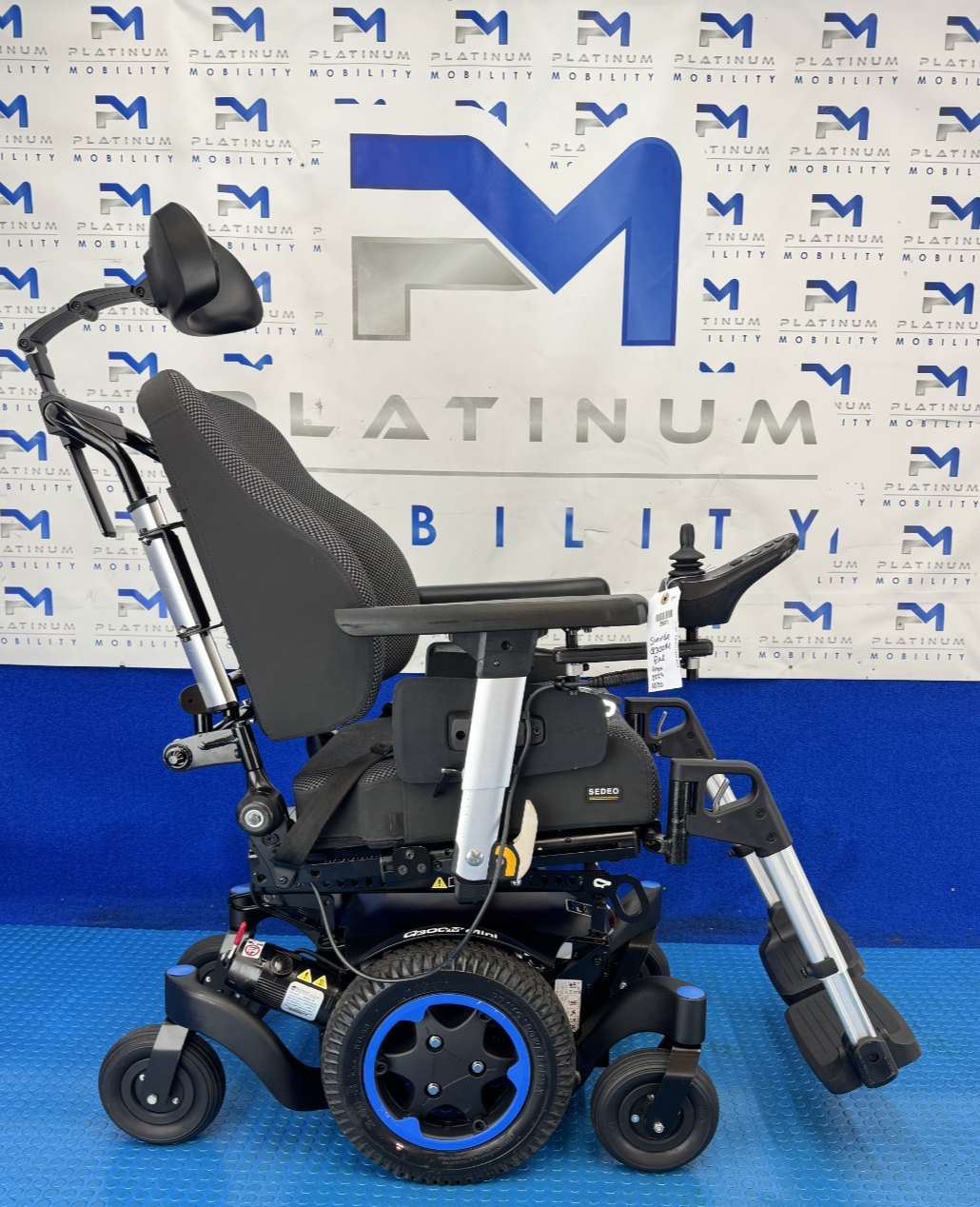 Sunrise Quickie Q300M Mini Powerchair 4 mph Electric Wheelchair 2861