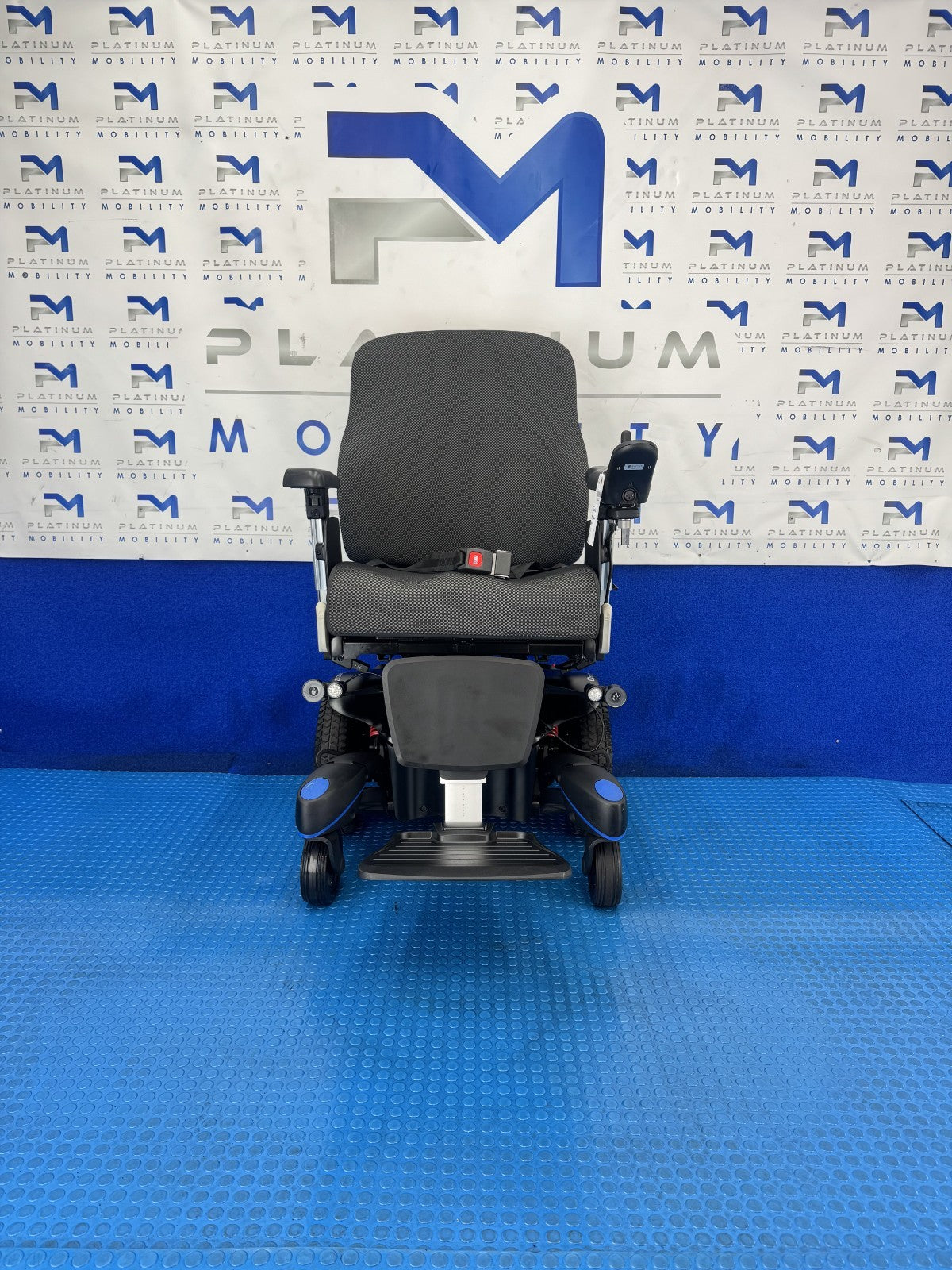 Sunrise Quickie Q700M Powerchair  6mph Electric Wheelchair 2937