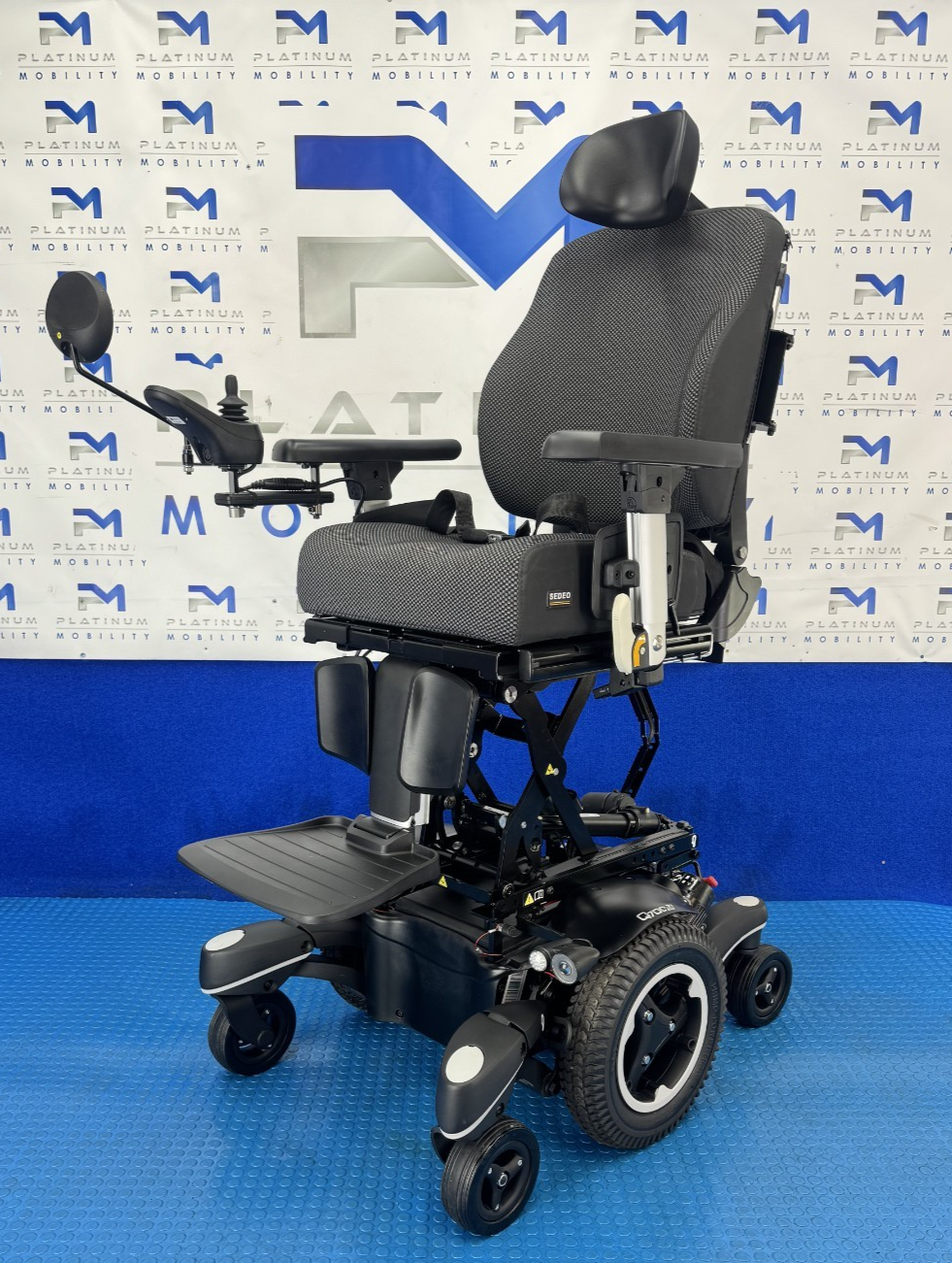 Sunrise Quickie Q700 M Powerchair – 6mph Riser Tilt Electric Wheelchair 2359