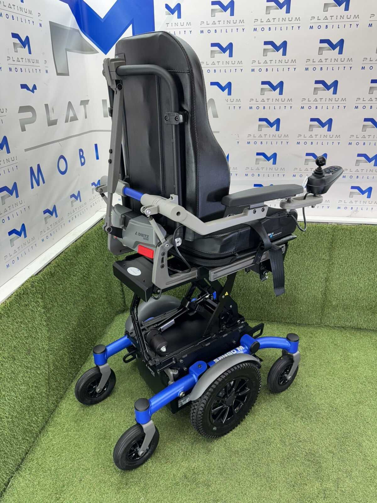 EX DEMO 2023 DIETZ SANGO ADVANCED M 4 MPH ELECTRIC WHEELCHAIR POWERCHAIR 752