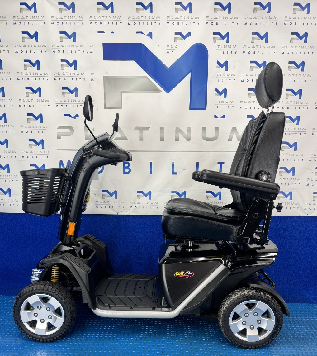 Pride Colt Executive Mobility Scooter New Batteries Pneumatic Tyres 8 Mph 2526
