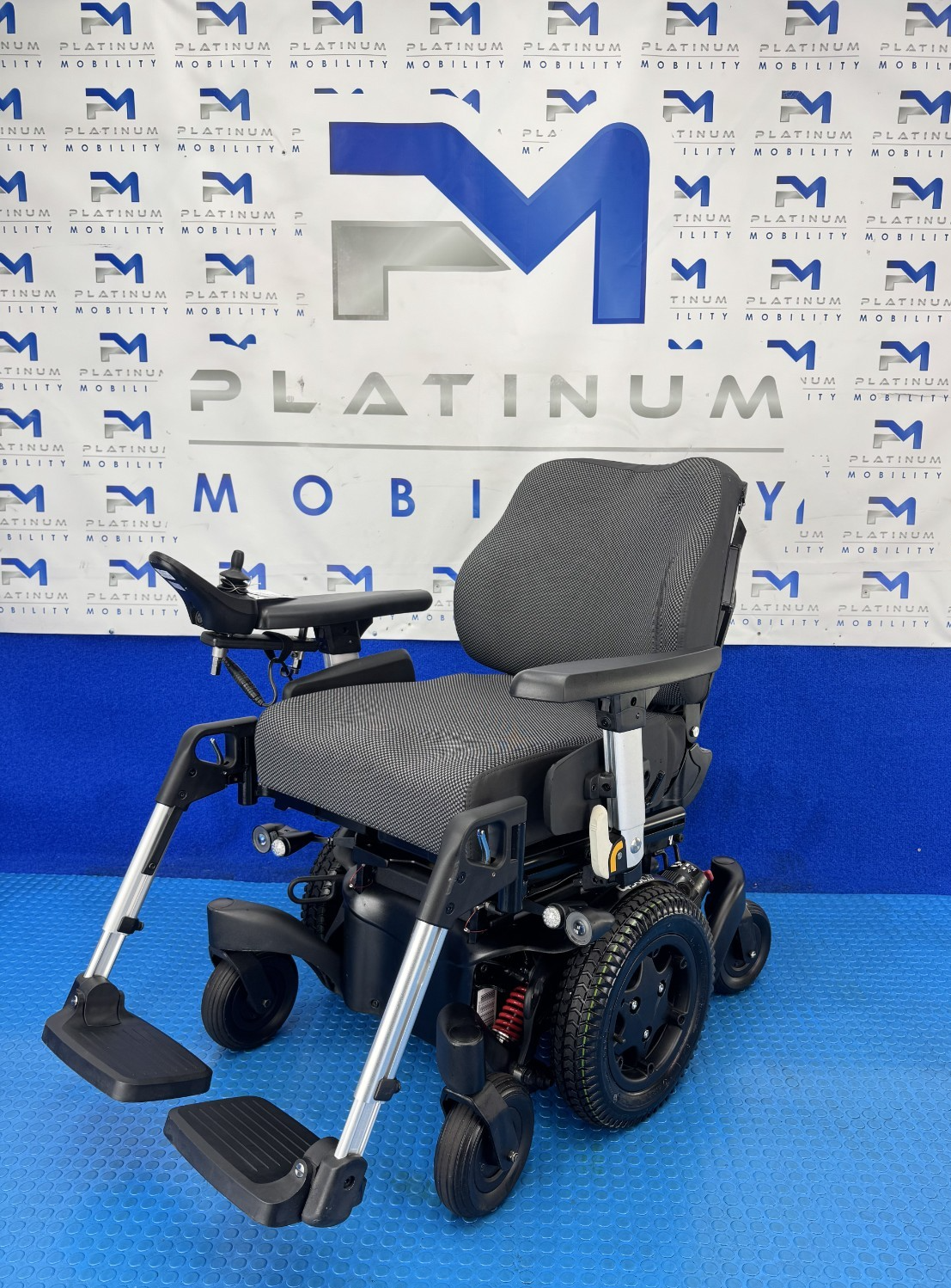 Sunrise Quickie Q500 M Powerchair – 6mph Tilt, Recline Electric Wheelchair 2755