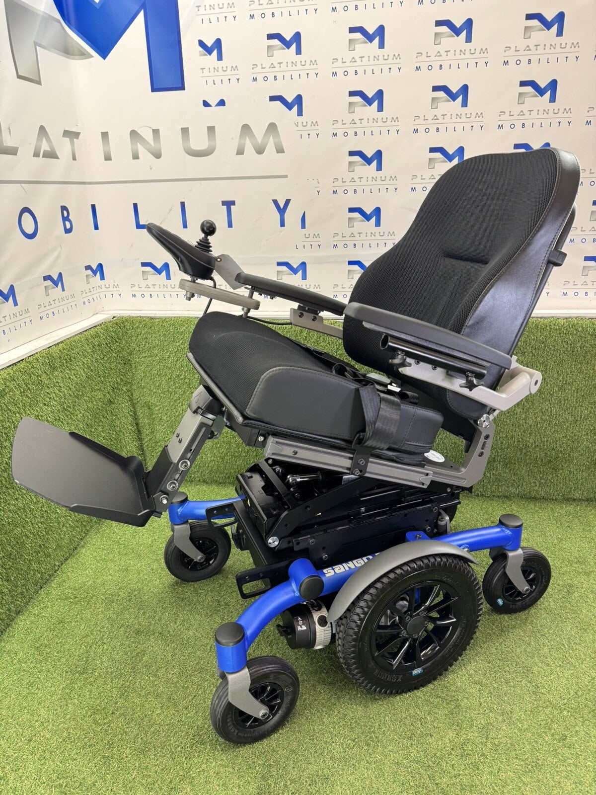 EX DEMO 2023 DIETZ SANGO ADVANCED M 4 MPH ELECTRIC WHEELCHAIR POWERCHAIR 752