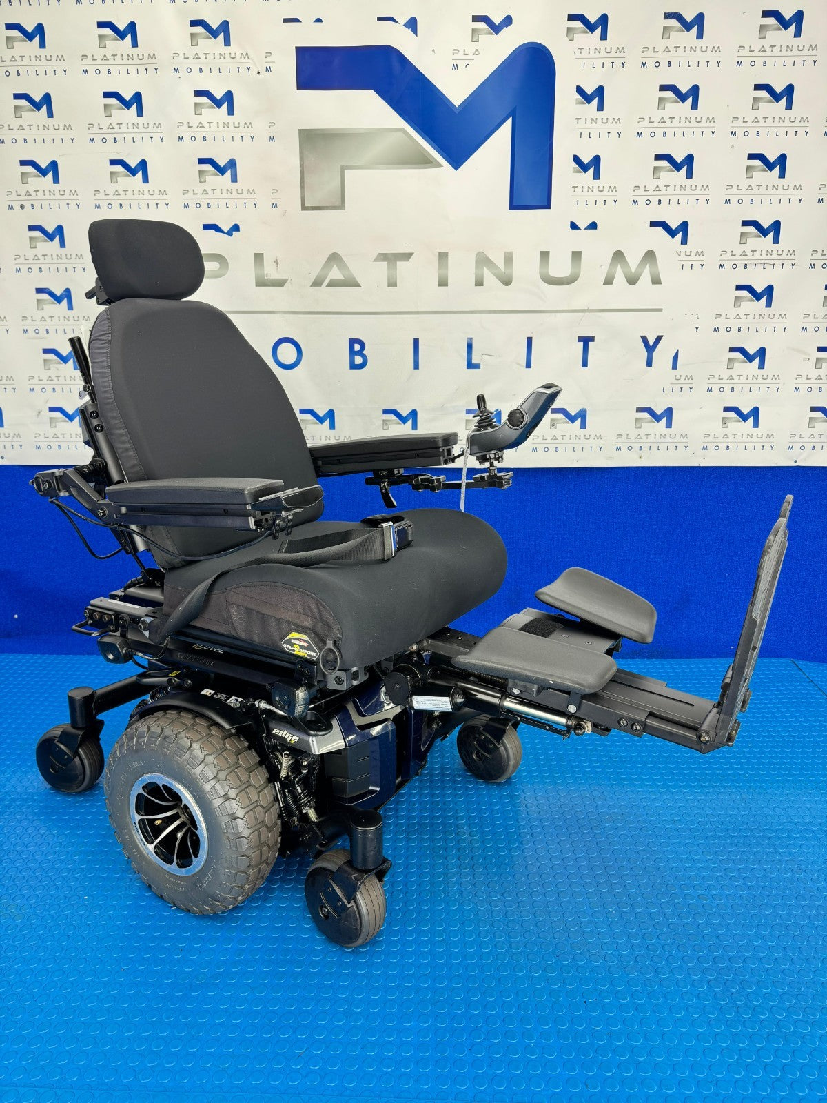PRIDE QUANTUM Q6 EDGE Z 2.0 i-LEVEL 6 MPH ELECTRIC MOBILITY POWERCHAIR 871