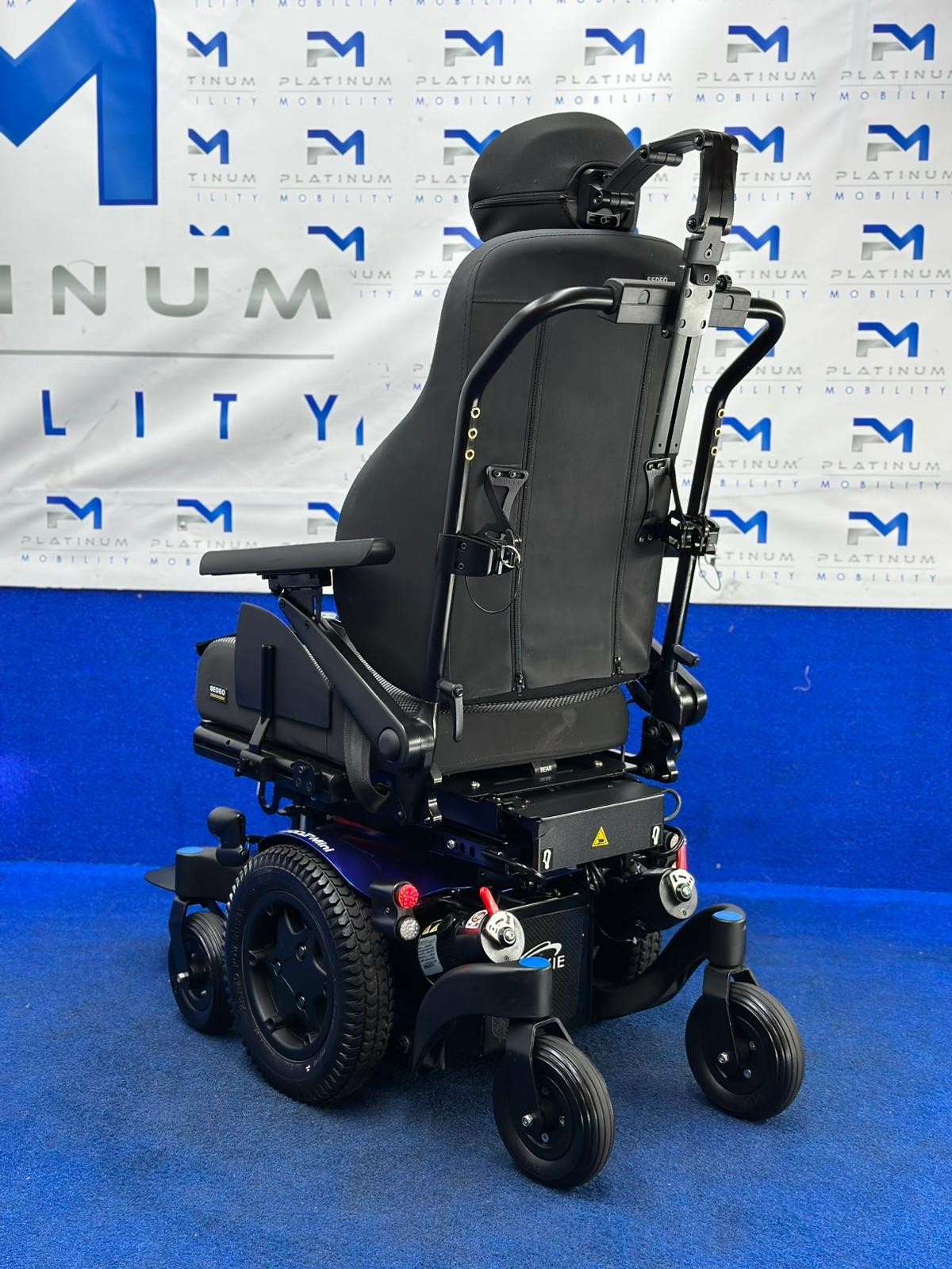 Quickie Q300 Mini Powerchair – 6mph Riser Electric Wheelchair by Sunrise (1487)