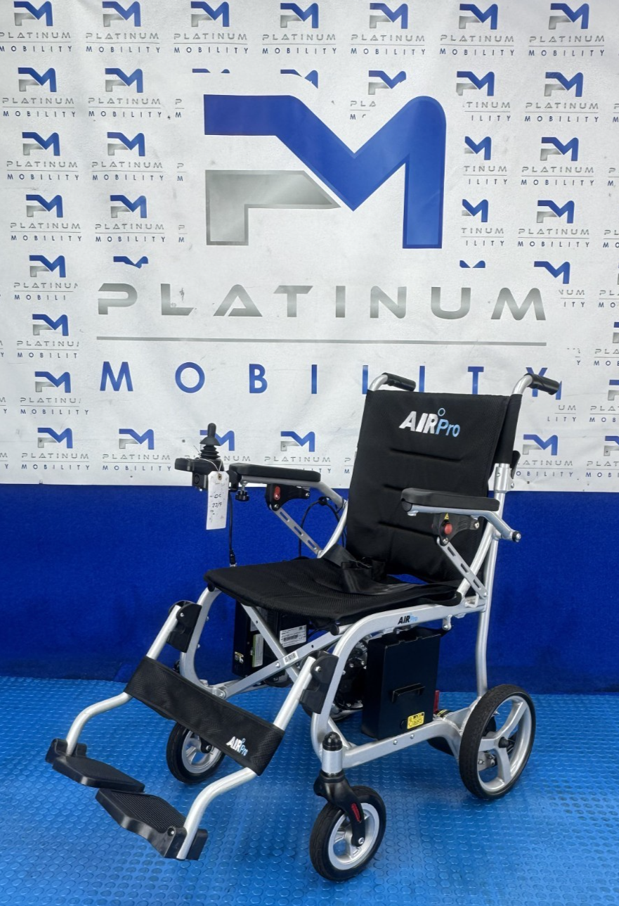 MONARCH AIR PRO LIGHTWEIGHT FOLDING POWERCHAIR 12.5KG TRAVEL 2487