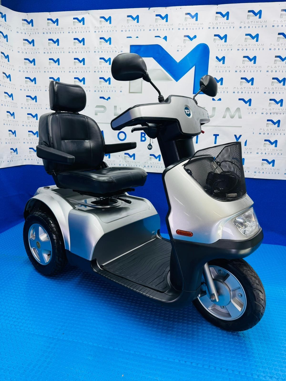 TGA Breeze S3 8MPH LARGE Mobility Scooter All Terrain 1847