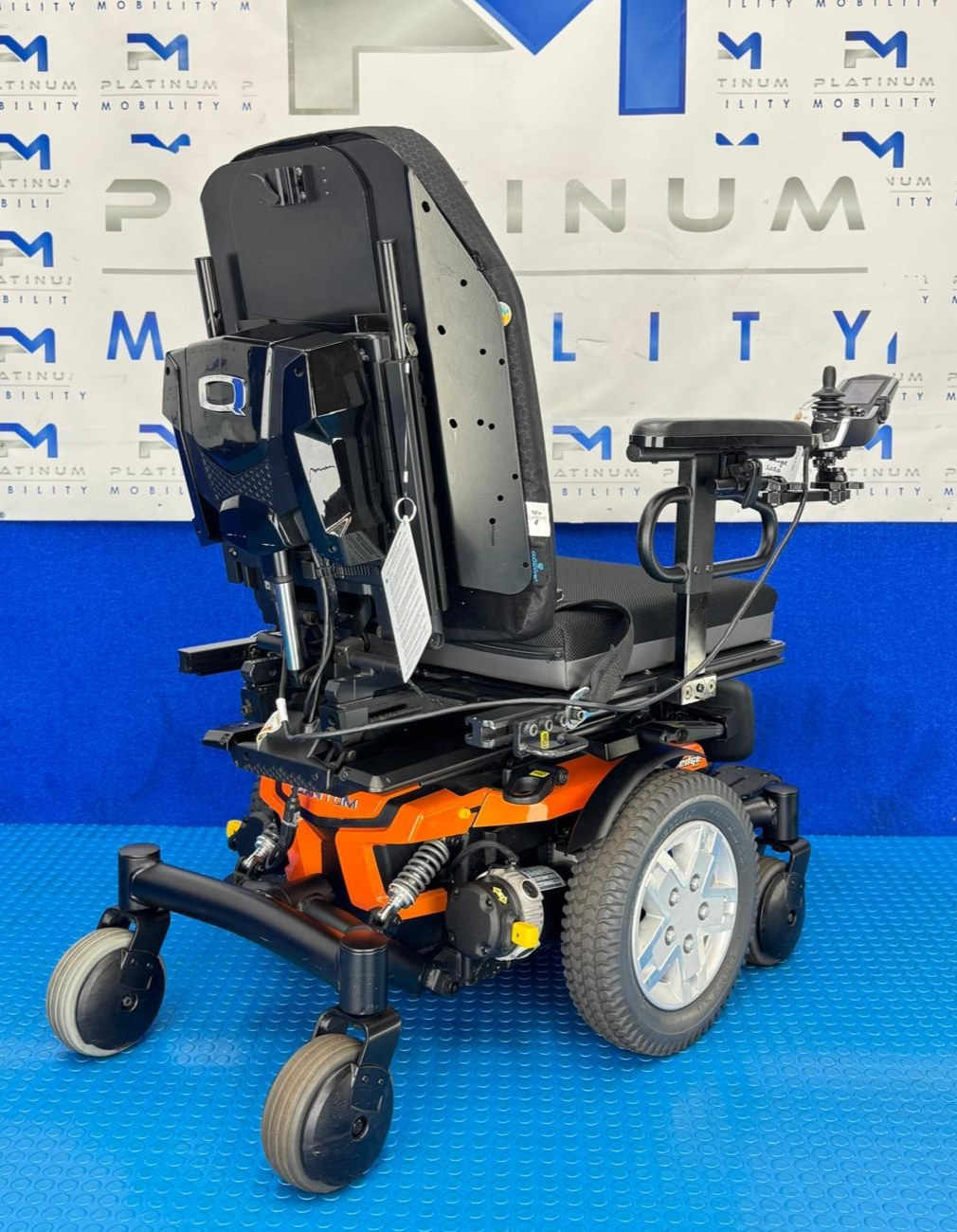 Quantum Q6 2.0 Edge HD Electric Powerchair 4mph Heavy Duty 32st Mid Wheel 1814
