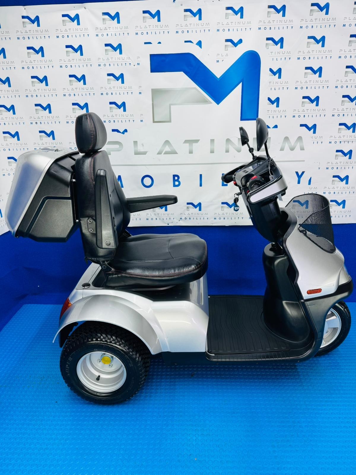 TGA Breeze S3 GT 8MPH LARGE Mobility Scooter All Terrain 1582