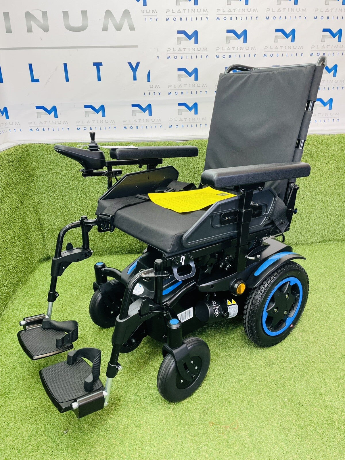 2021 Quickie Q100 R with Standard Seating Powerchair Electric Wheelchair