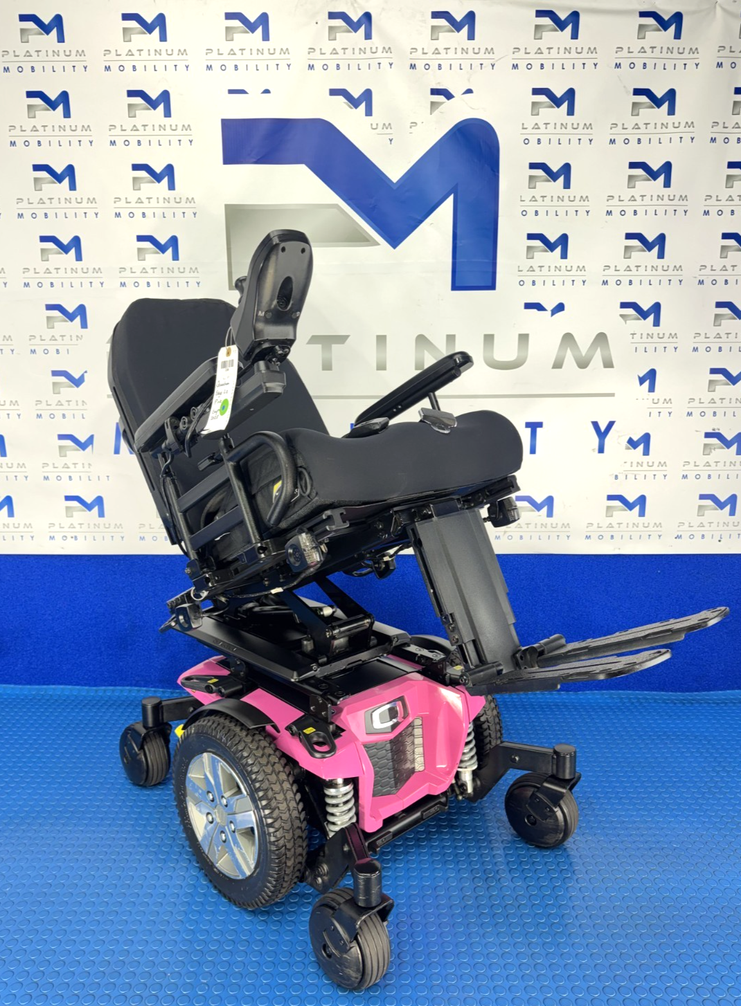 PRIDE QUANTUM EDGE 2.0 6MPH Tilt, Electric Recline, Hydraulic Legs No VAT 2306