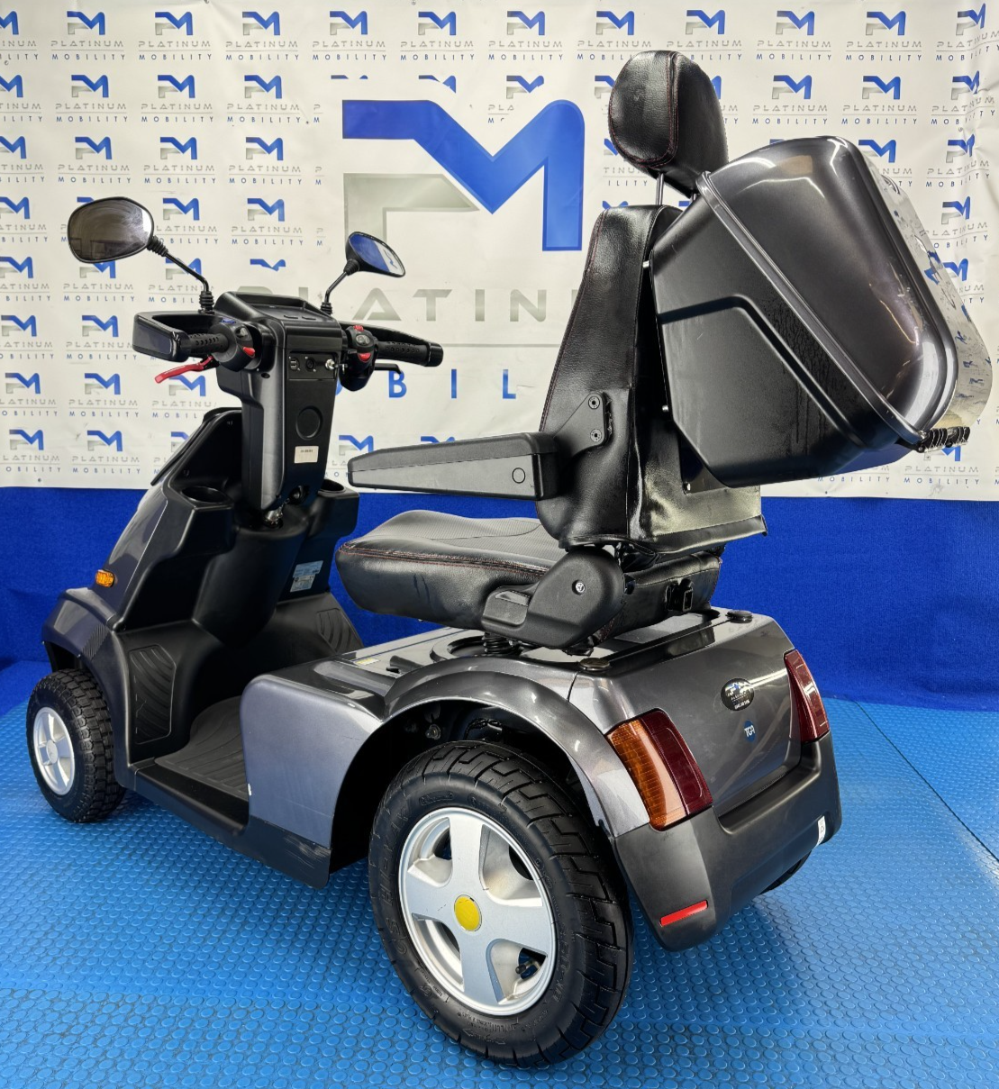 TGA Breeze S4 8MPH All Terrain Mobility Scooter Road Stunning Condition 2325