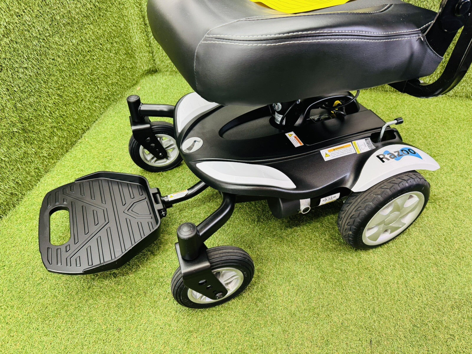 2022 Rascal Razoo With Manual Recline Electric Wheelchair Powerchair