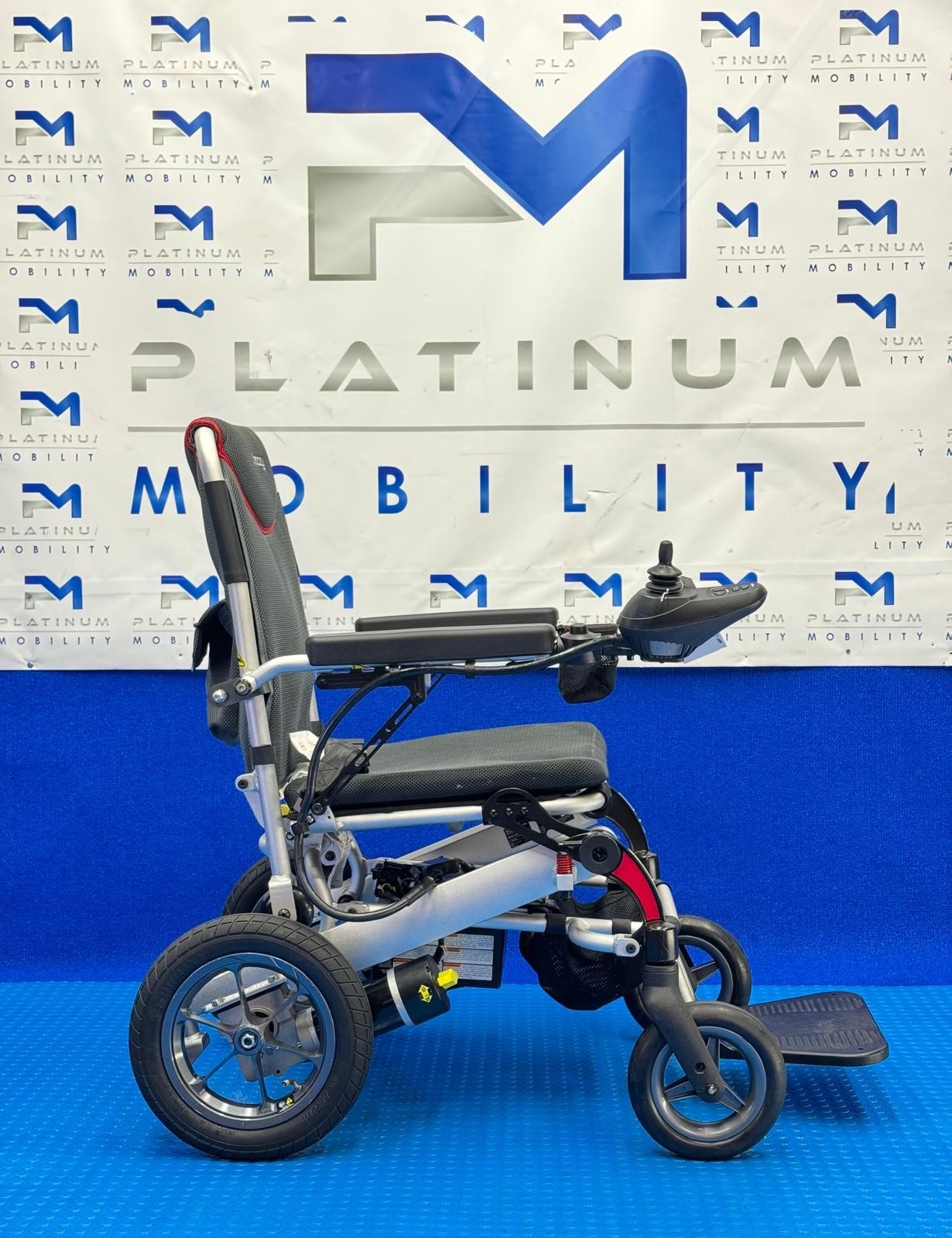 Pride iGo Plus Folding Powerchair 4Mph – Lightweight Electric Wheelchair 1809