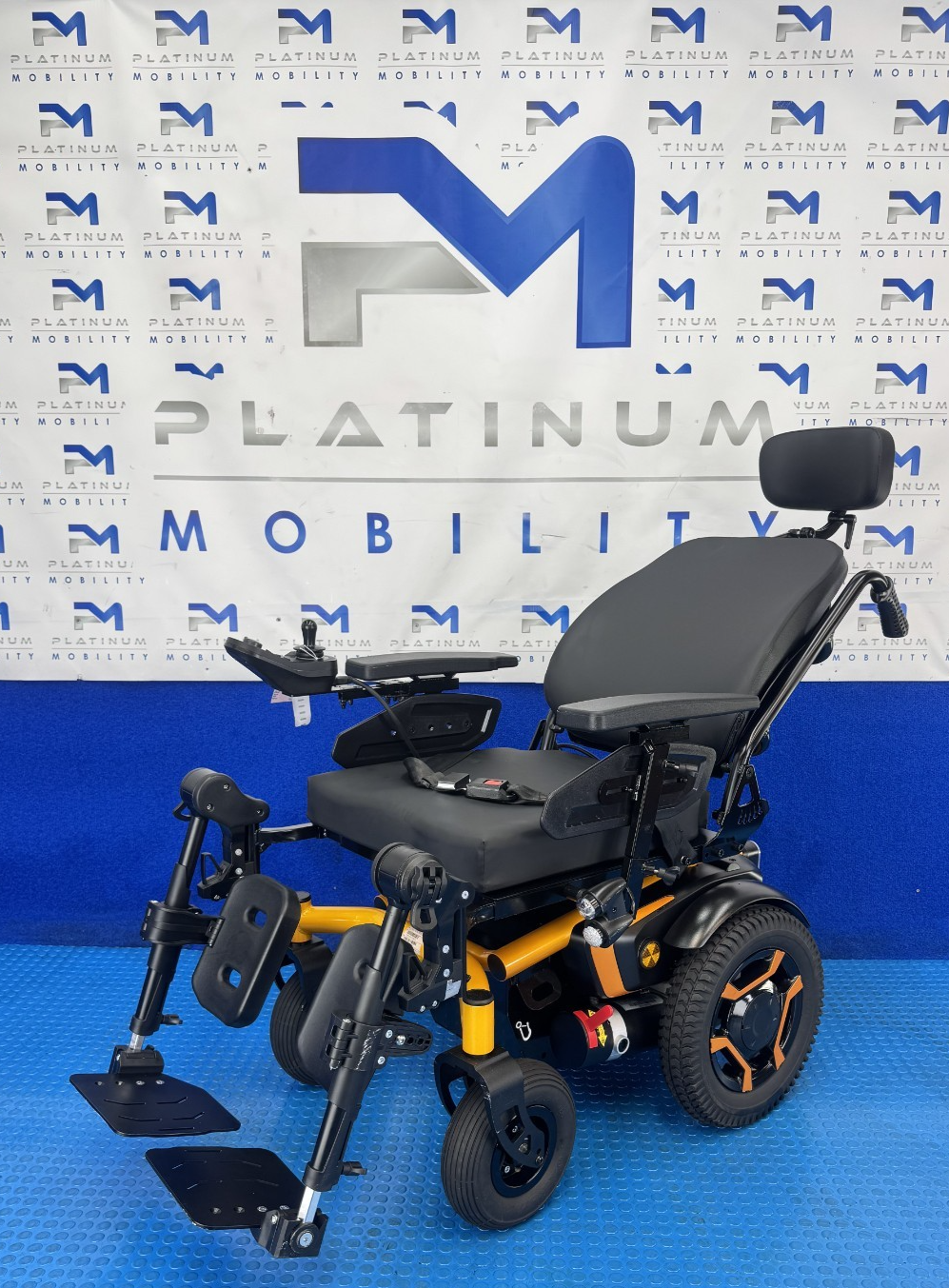 Roma Medical P400 Powerchair Electric Tilt & Recline New Batteries 4Mph 2499