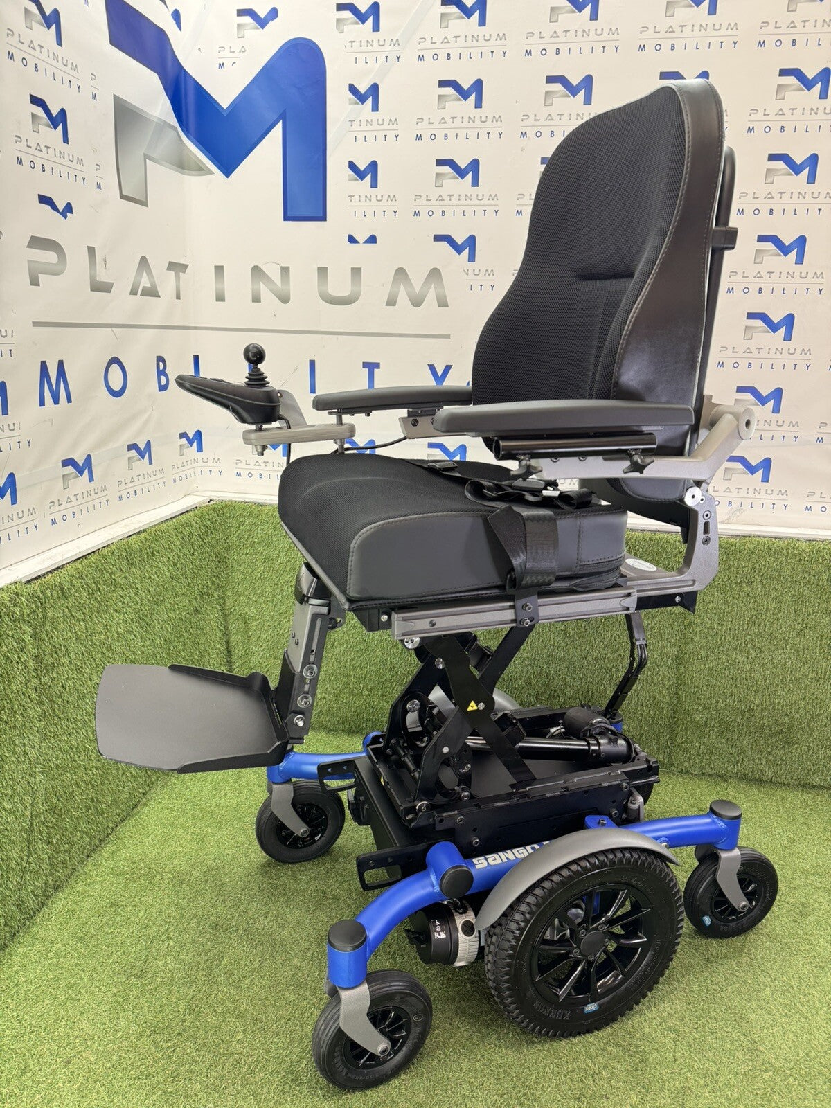 EX DEMO 2023 DIETZ SANGO ADVANCED M 4 MPH ELECTRIC WHEELCHAIR POWERCHAIR 752