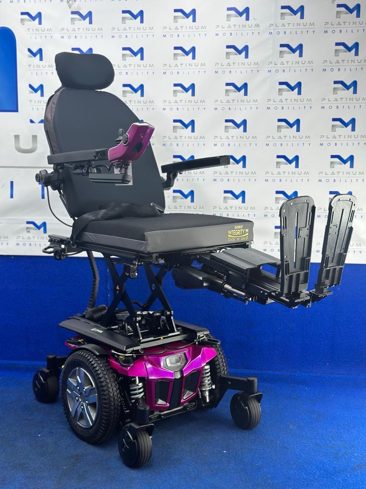PRIDE QUANTUM Q6 EDGE 2.0 i-LEVEL 6 MPH ELECTRIC MOBILITY POWERCHAIR 1137