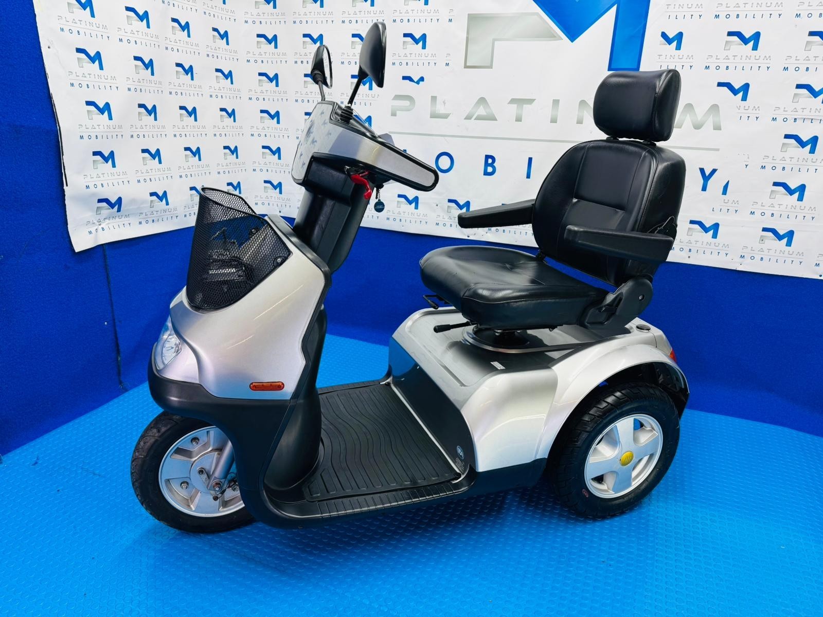 TGA Breeze S3 8MPH LARGE Mobility Scooter All Terrain 1847