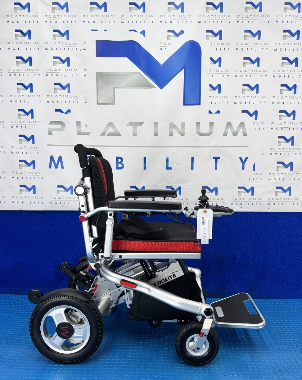 Motion Healthcare Trekker Aerolite ELECTRIC WHEELCHAIR POWERCHAIR 4MPH 2779