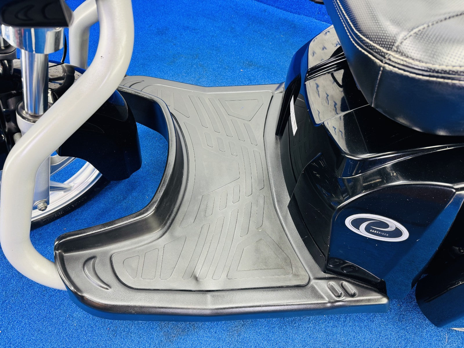 Drive Easy Rider 8MPH Road Legal All Terrain Mobility Scooter Trike 1757