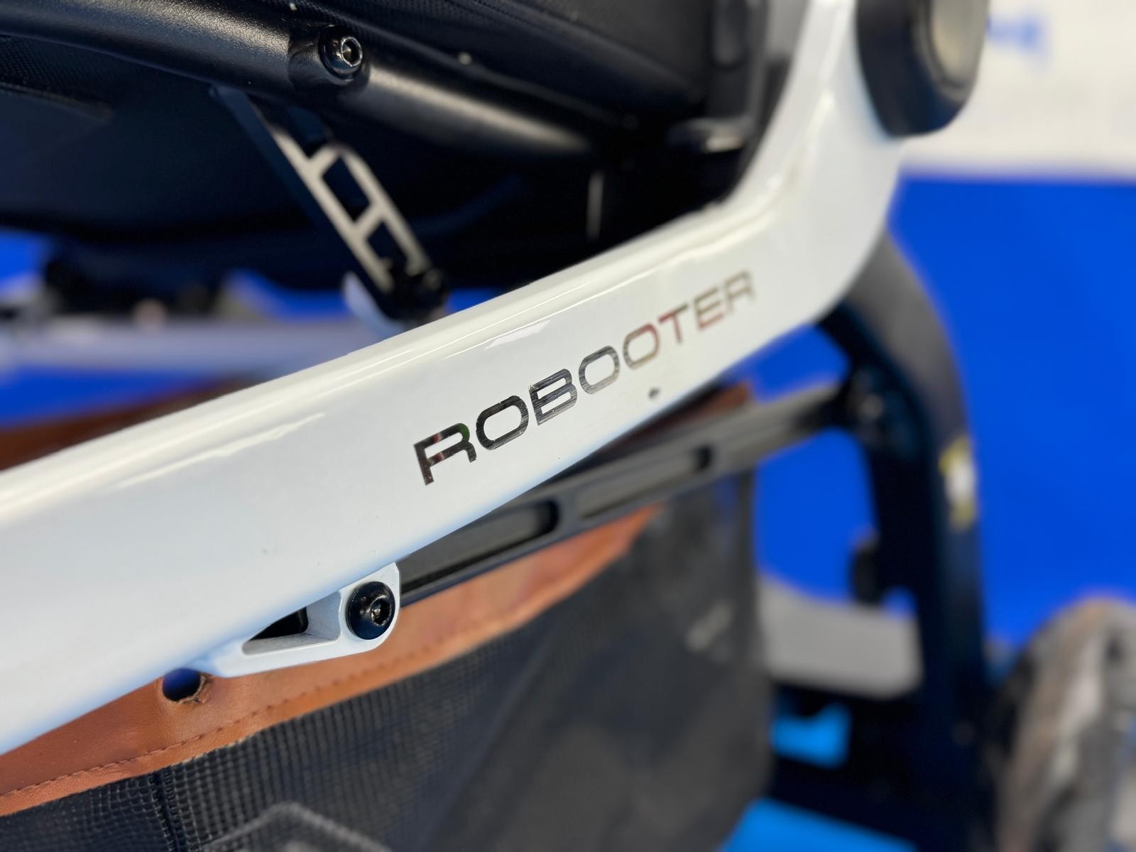 2024 Robooter E40 Folding Mobility Electric Wheelchair Remote 4mph 1832