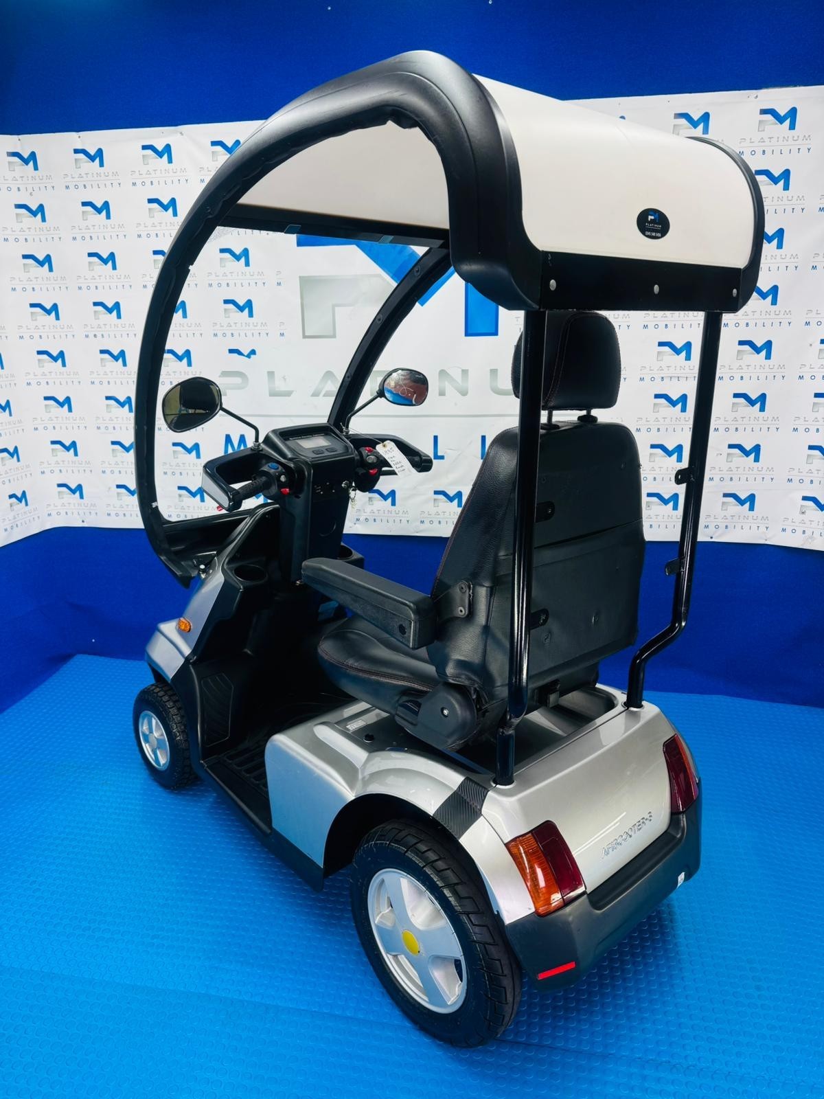TGA Breeze S4 Canopy 8mph Road LARGE All Terrain Mobility Scooter Buggy 1835