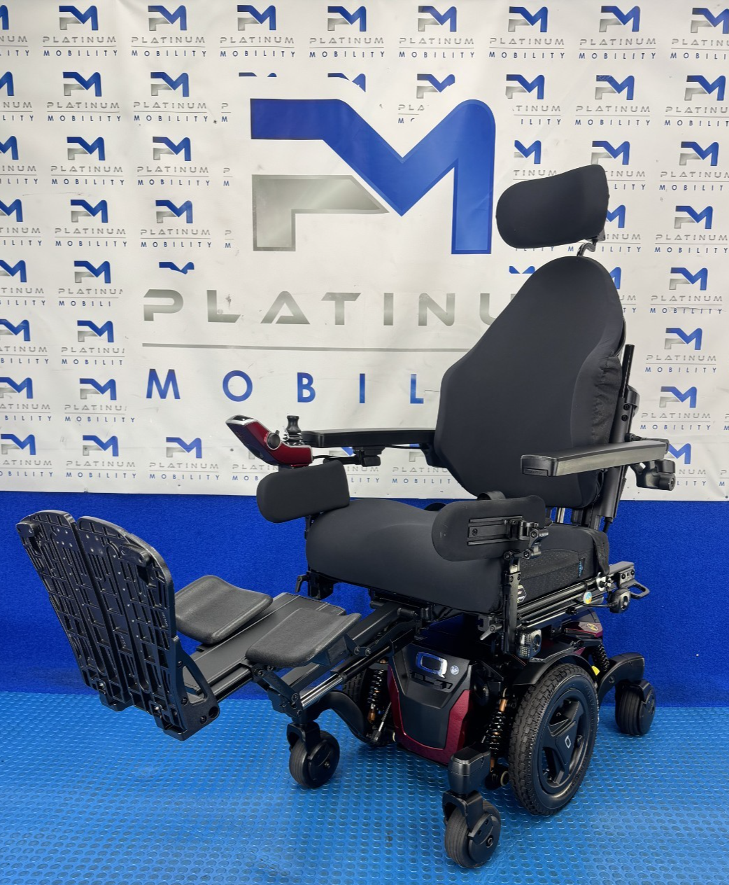 PRIDE QUANTUM EDGE 3 STRETTO 6MPH ELECTRIC POWERCHAIR TILT, RECLINE, LEGS 2508