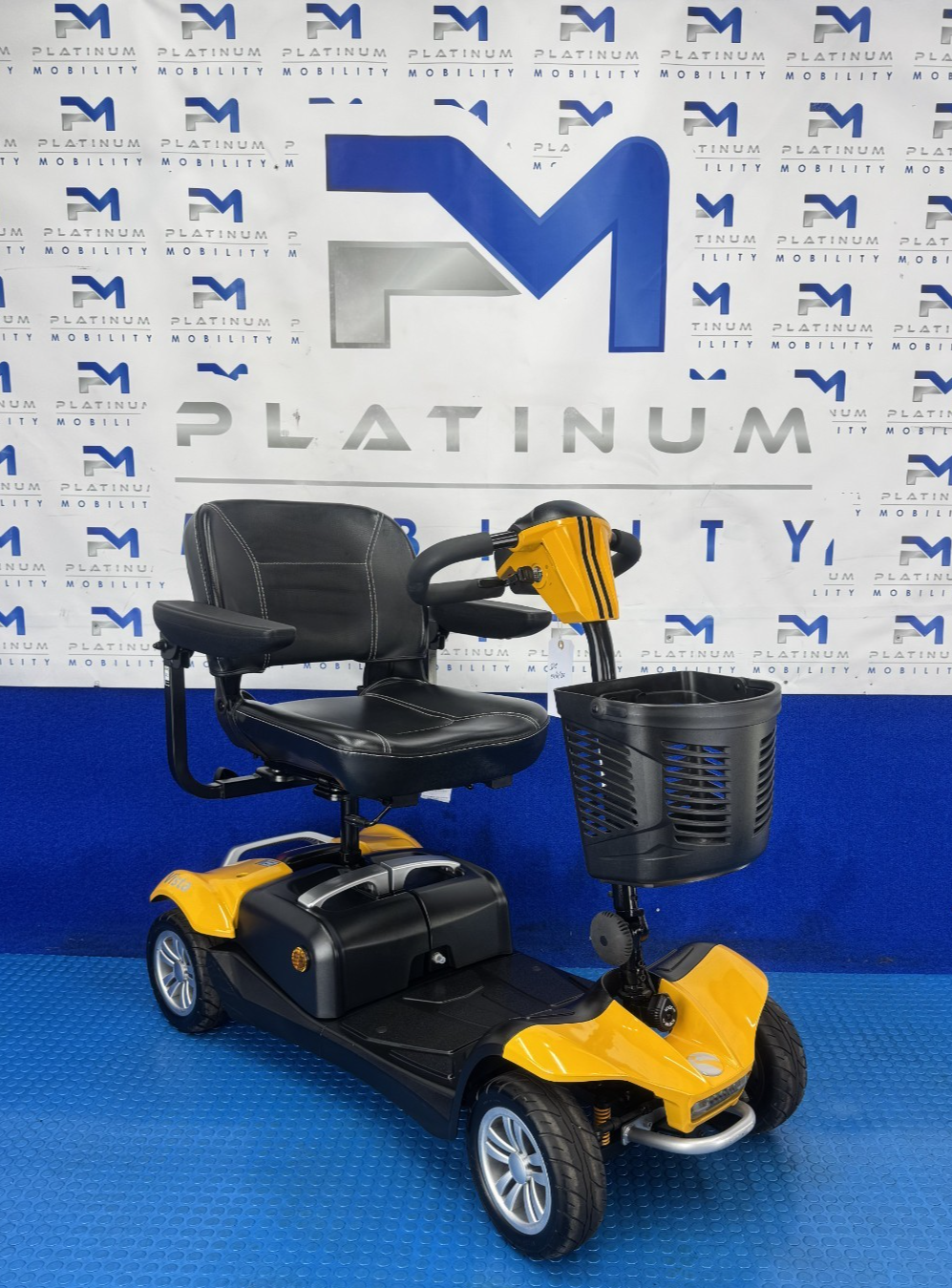 Rascal Vista Mobility Scooter New Batteries Solid Tyres 4mph 2425