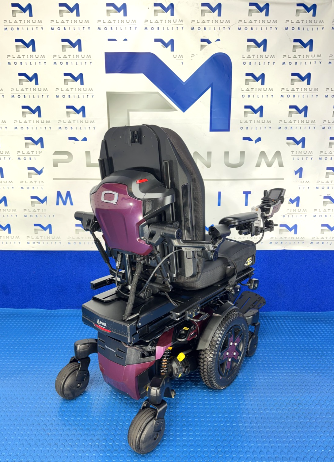 PRIDE QUANTUM EDGE 3 STRETTO 6 MPH ELECTRIC RISE, TILT POWERCHAIR 2774