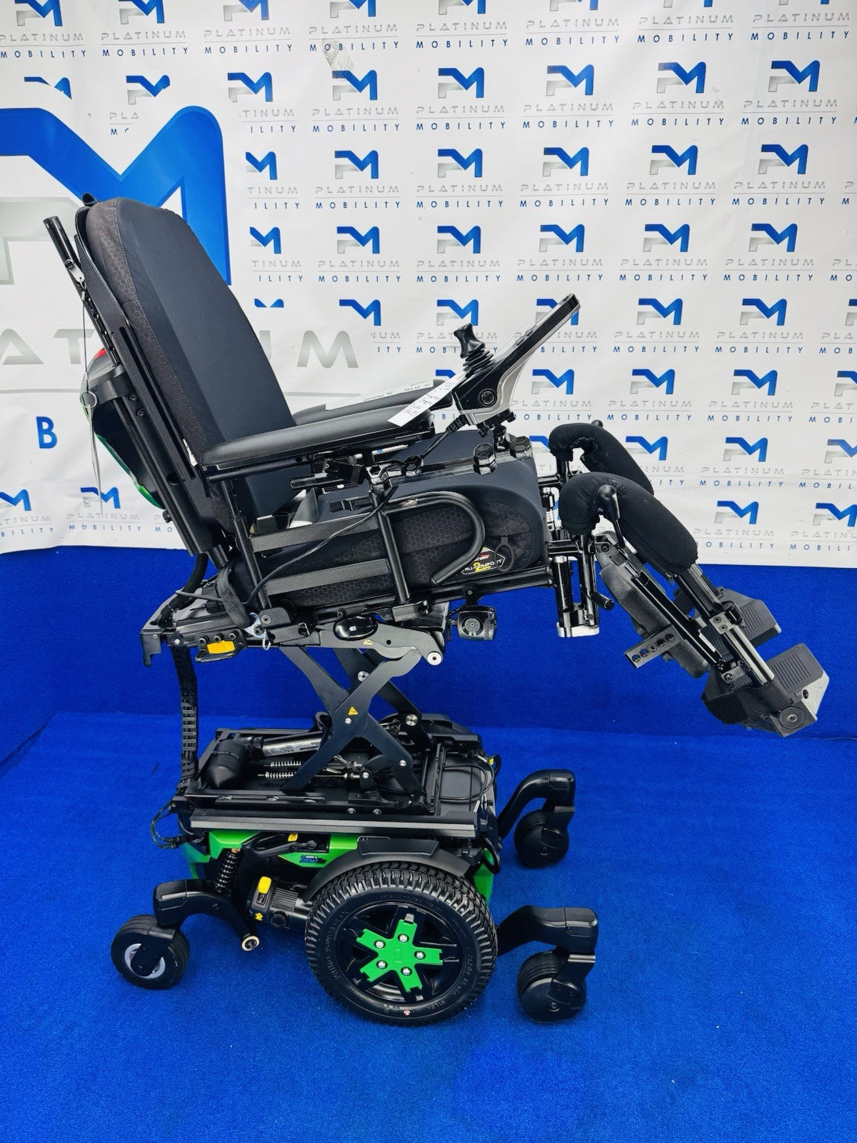 Quantum Edge 3 Stretto Powerchair – 6mph Narrow Electric Wheelchair (1352)