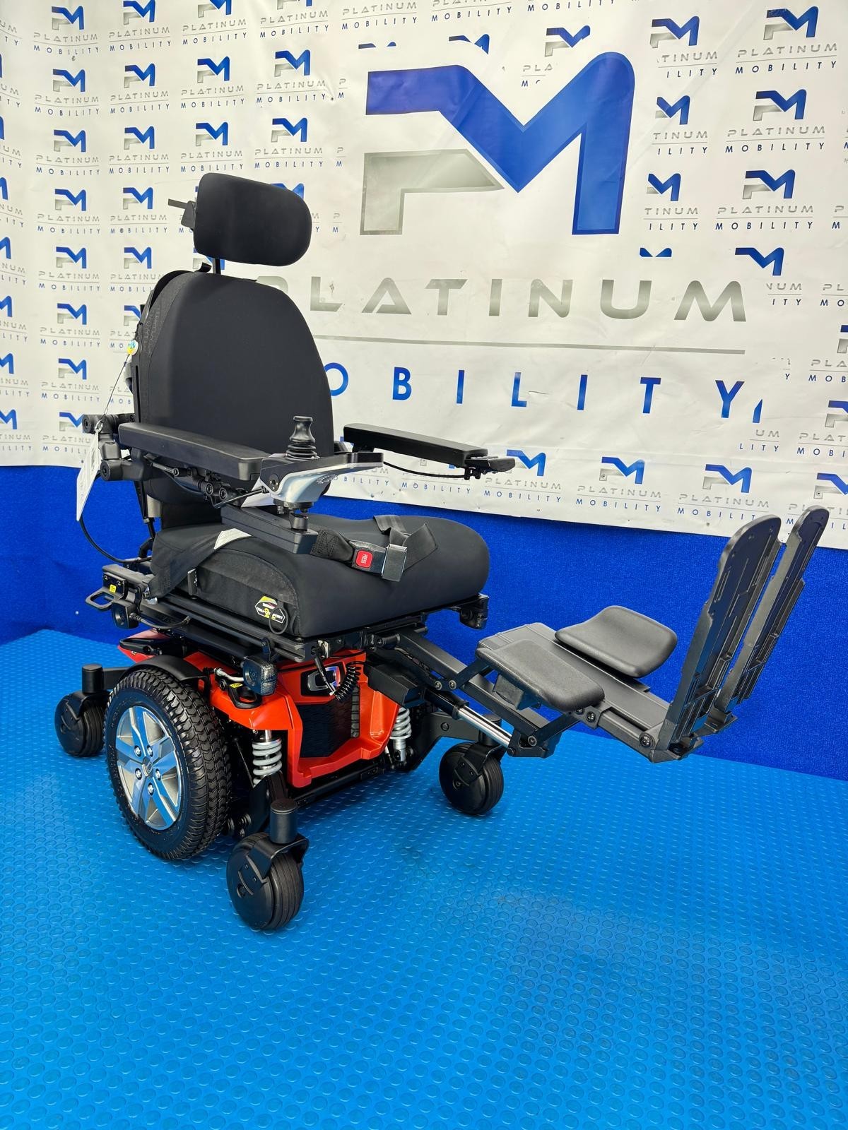 PRIDE QUANTUM Q6 EDGE 2.0 i-LEVEL 6 MPH ELECTRIC MOBILITY POWERCHAIR 1993