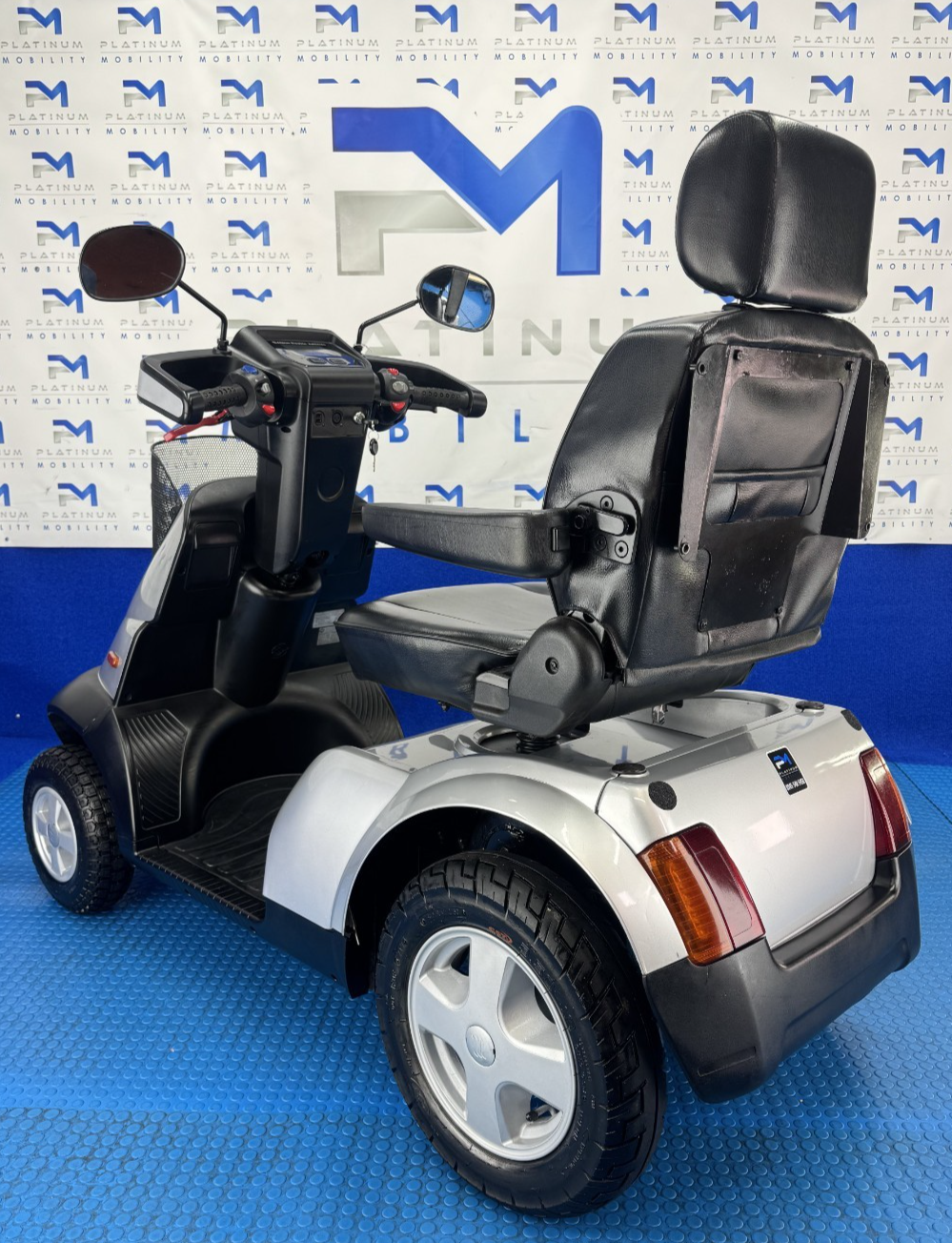 TGA Breeze S4 8MPH All Terrain Mobility Scooter Road Stunning Condition 2106