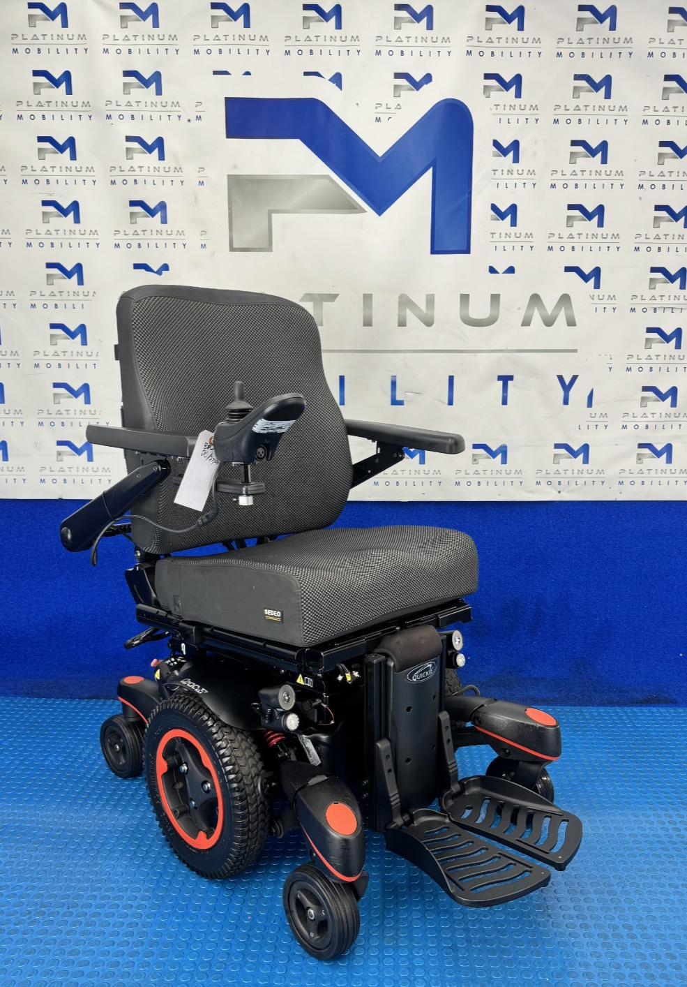 Sunrise Quickie Q700 M 6mph Electric Rise Tilt Legs Recline Wheelchair 2491