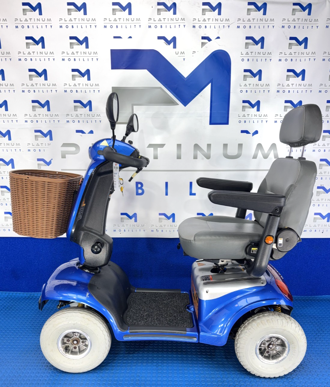 Shoprider Cadiz Mobility Scooter 8MPH Road Legal Free Delivery 4114