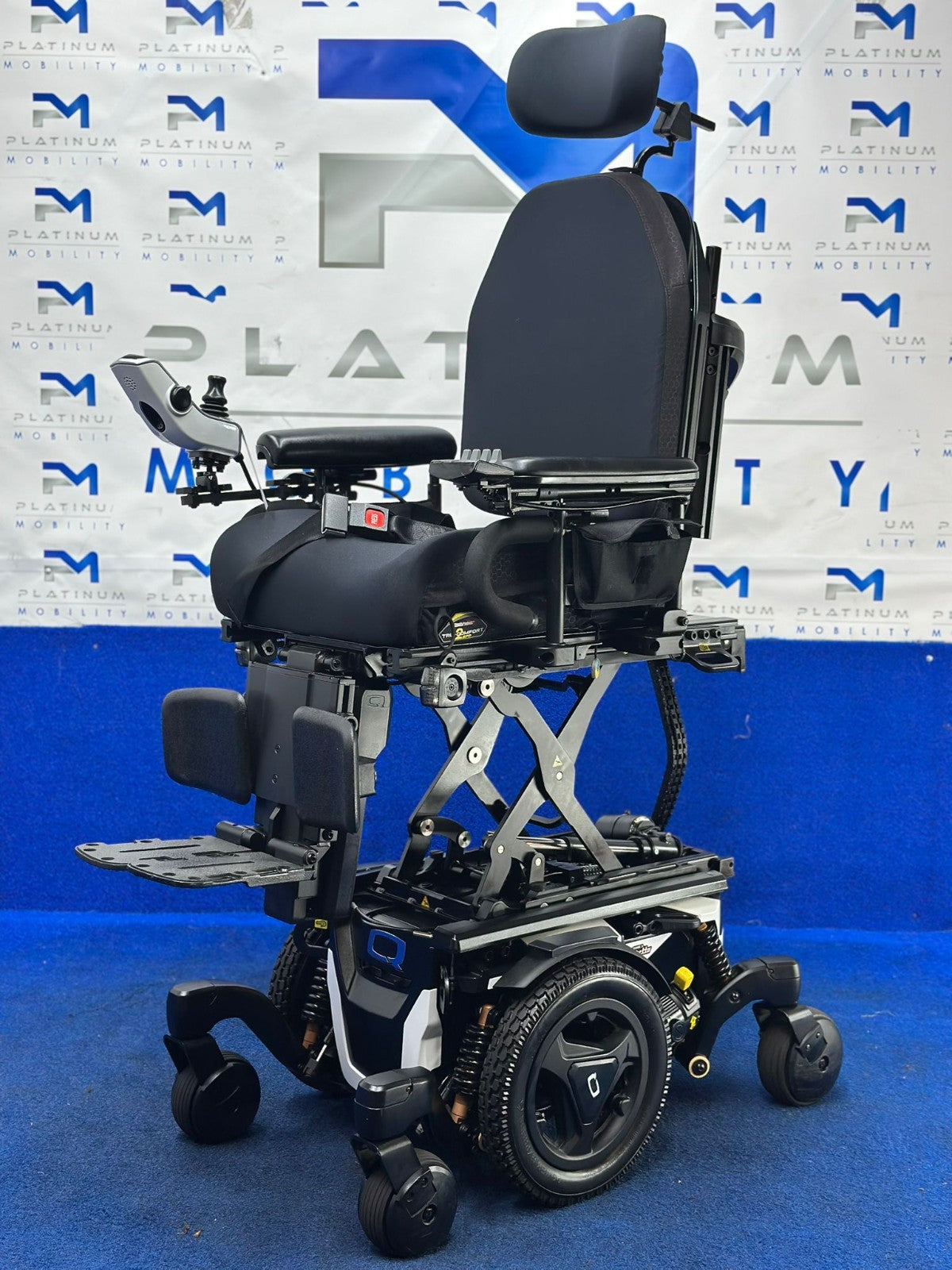 Quantum Edge 3 Stretto Powerchair – 6mph Narrow Electric Wheelchair (1622)