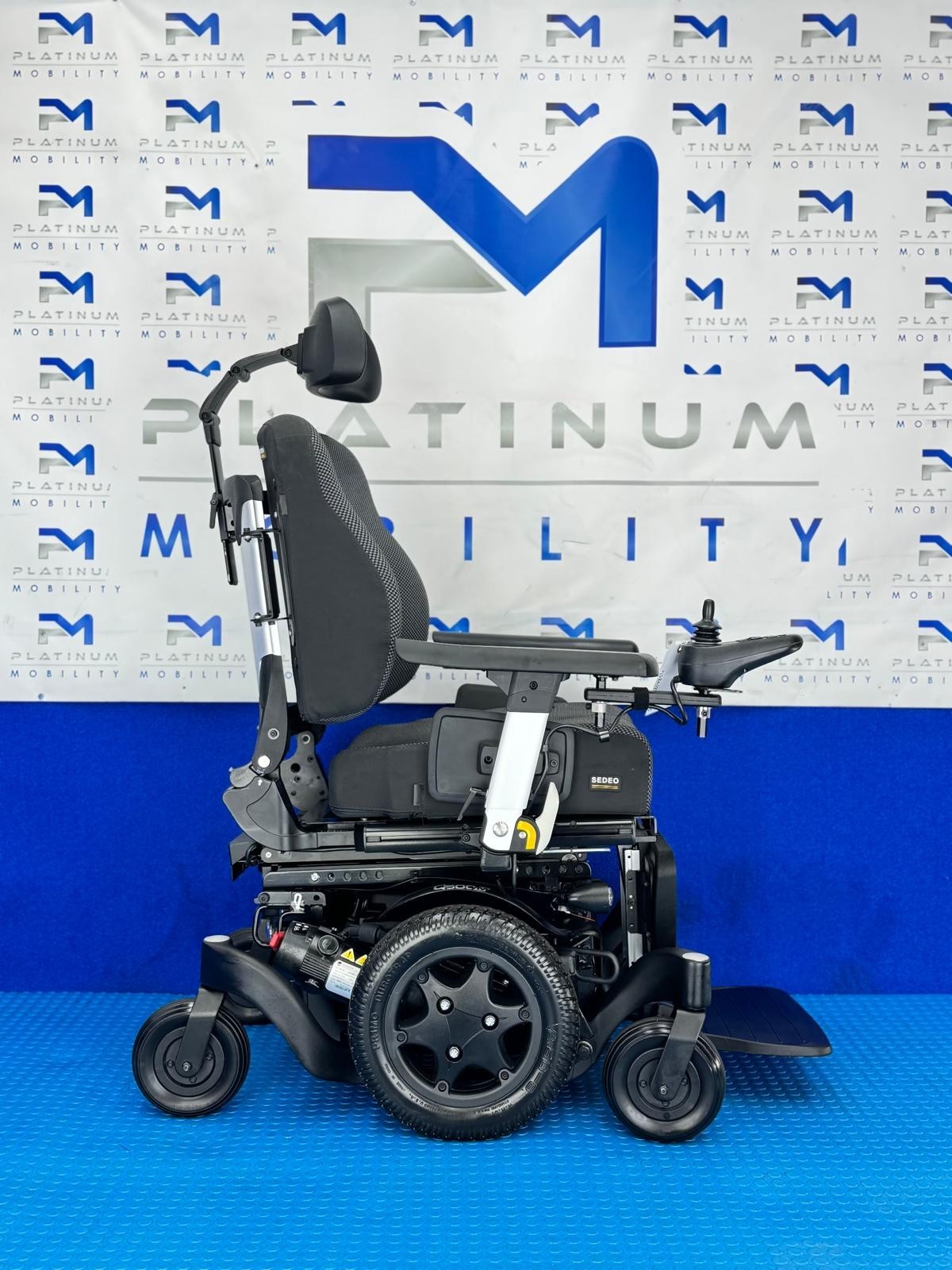 2025 Sunrise Quickie Q500 M Powerchair – 6mph Riser Electric Wheelchair (2236)