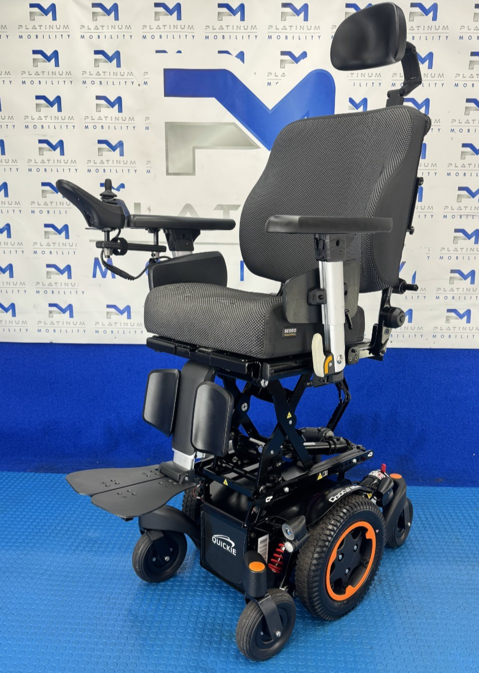 Sunrise Quickie Q300M Powerchair 6 mph Riser, Tilt Electric Wheelchair 2370