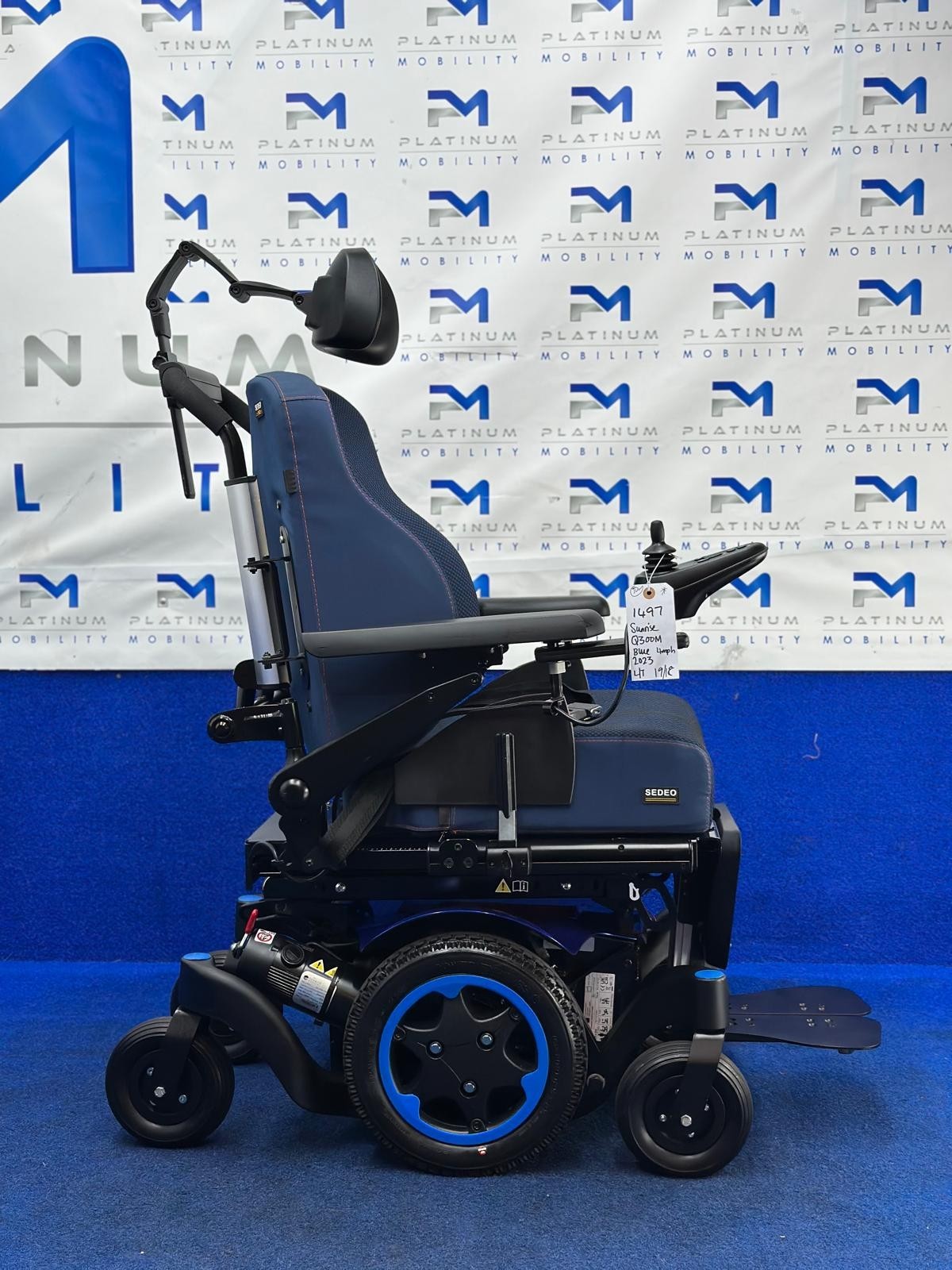 Quickie Q300 M Mini Powerchair 4 mph Riser Electric Wheelchair by Sunrise (1497)