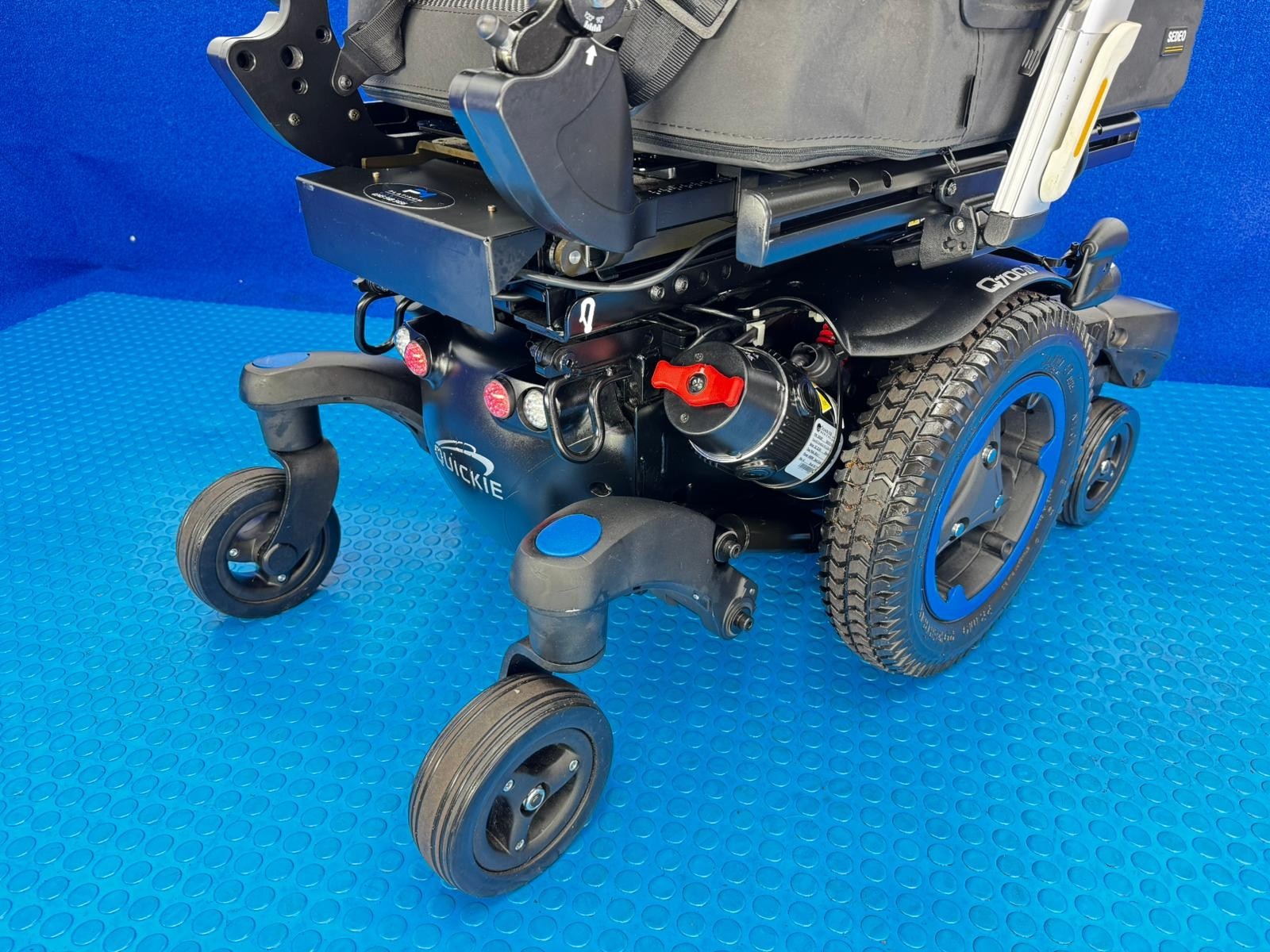 Sunrise Quickie Q700 M Powerchair – 6mph Riser Tilt Electric Wheelchair 1958