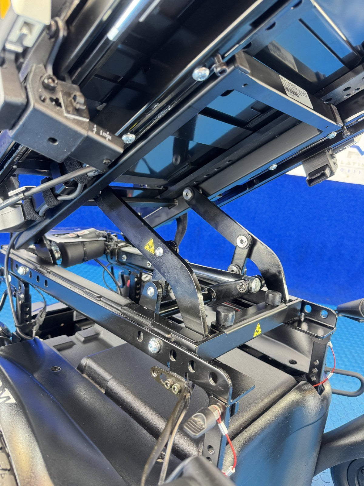 CUSTOM Sunrise Quickie Q500 M Powerchair – 6mph Riser Electric Wheelchair 2289