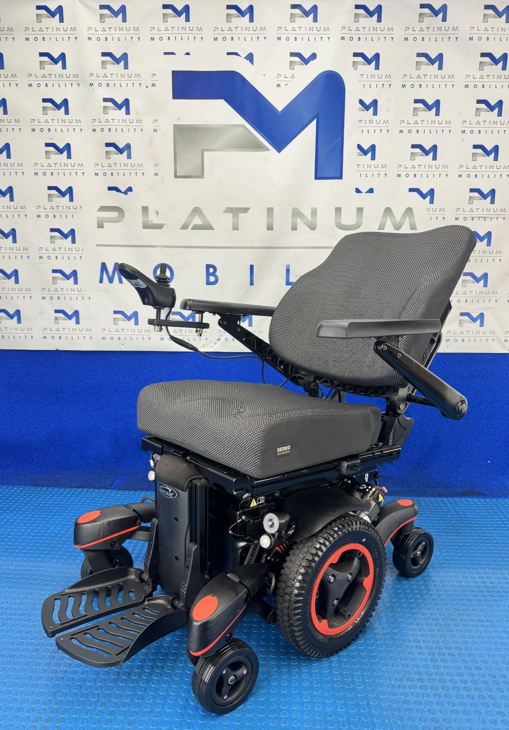 Sunrise Quickie Q700 M 6mph Electric Rise Tilt Legs Recline Wheelchair 2491
