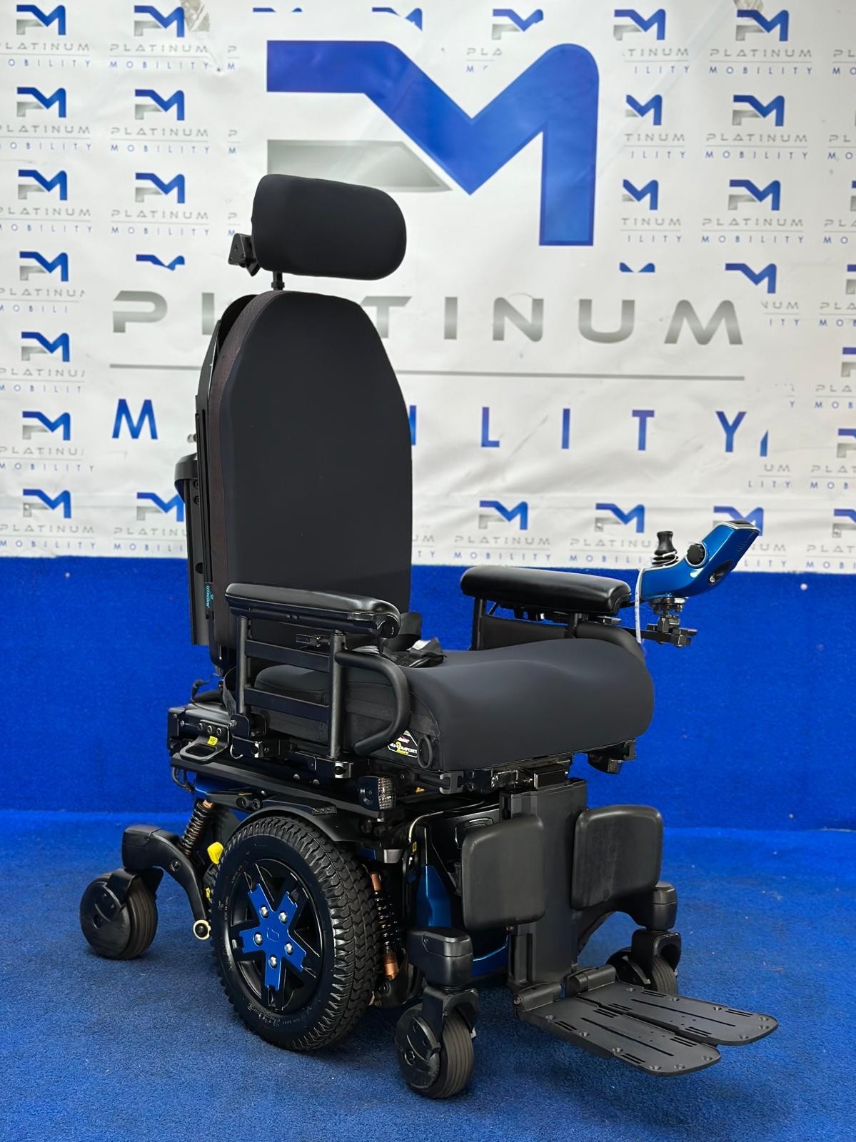 PRIDE QUANTUM EDGE 3 STRETTO 4 MPH ELECTRIC POWER WHEELCHAIR POWERCHAIR 1591