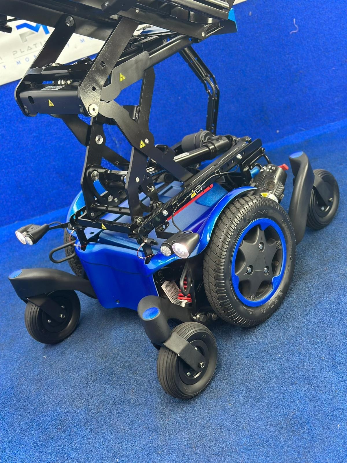 CUSTOM  2024 Quickie Q500 M Powerchair – 6mph Riser Electric Wheelchair (1499)