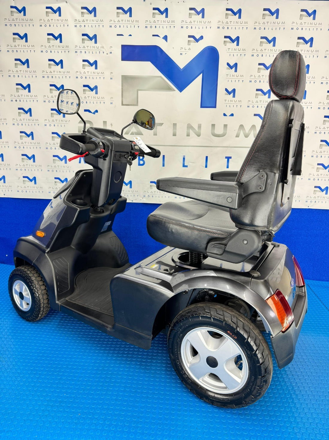 TGA Breeze S4 8MPH All Terrain Mobility Scooter Immaculate Condition 1789