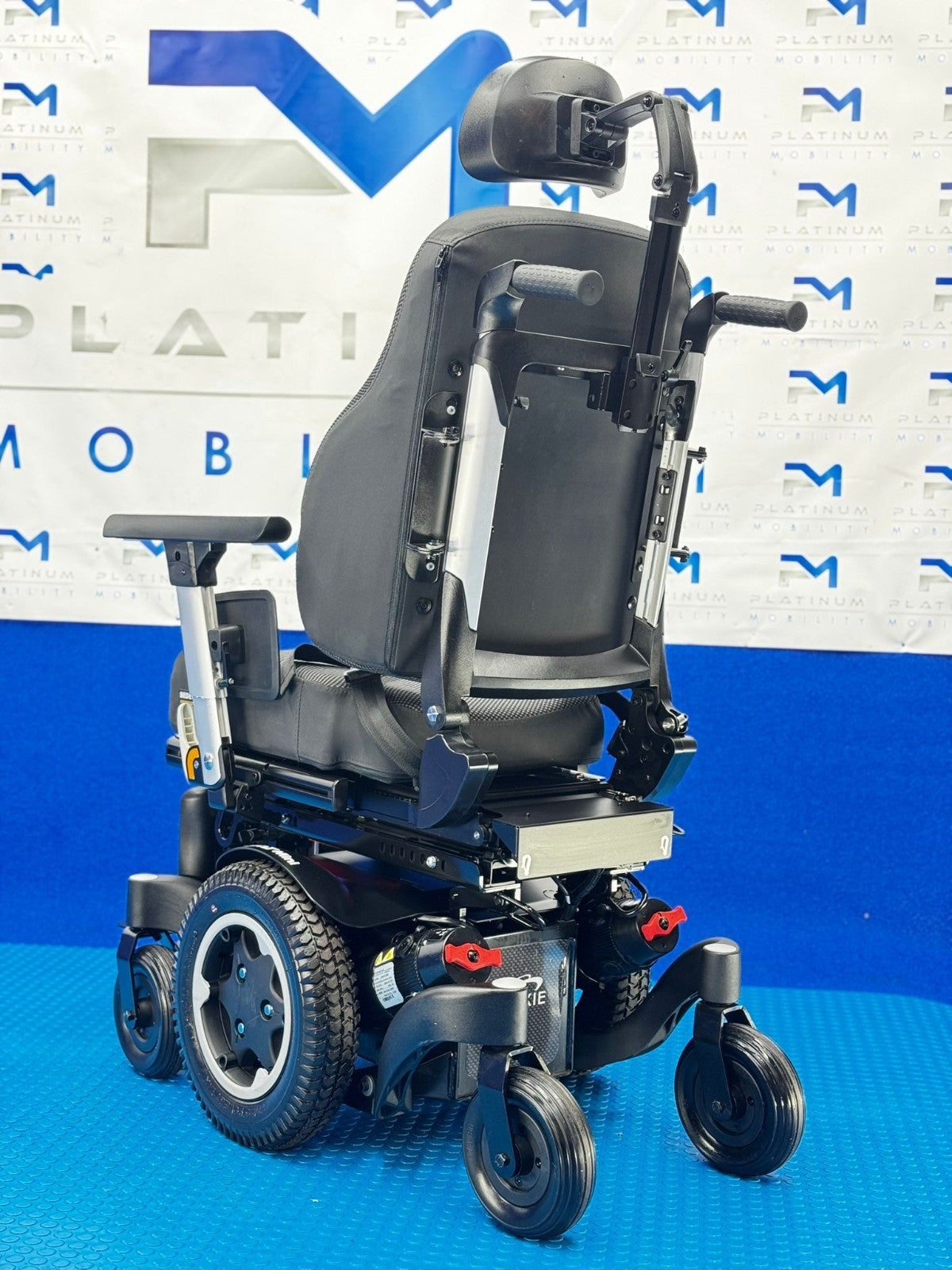 2025 Sunrise Quickie Q300M Mini Powerchair 4mph Riser Electric Wheelchair (1936)