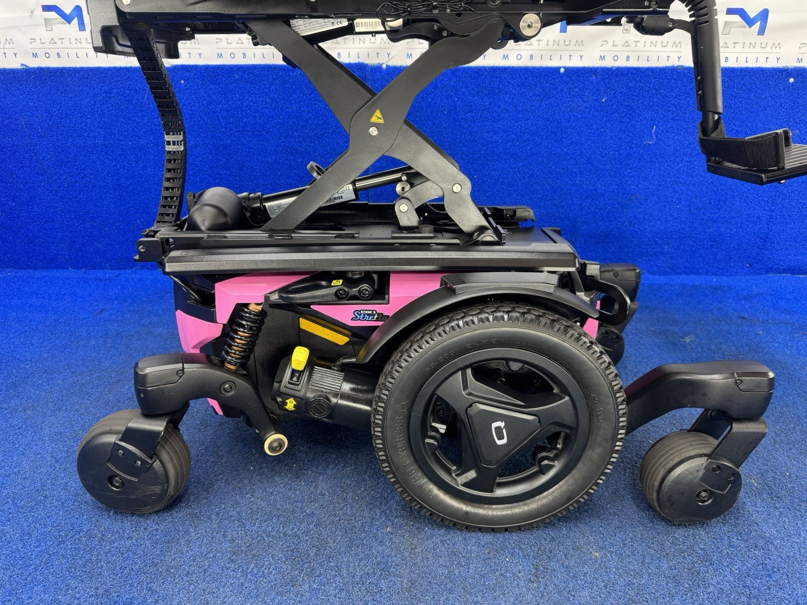 Quantum Edge 3 Stretto Powerchair – 6mph Narrow Electric Wheelchair (1614)