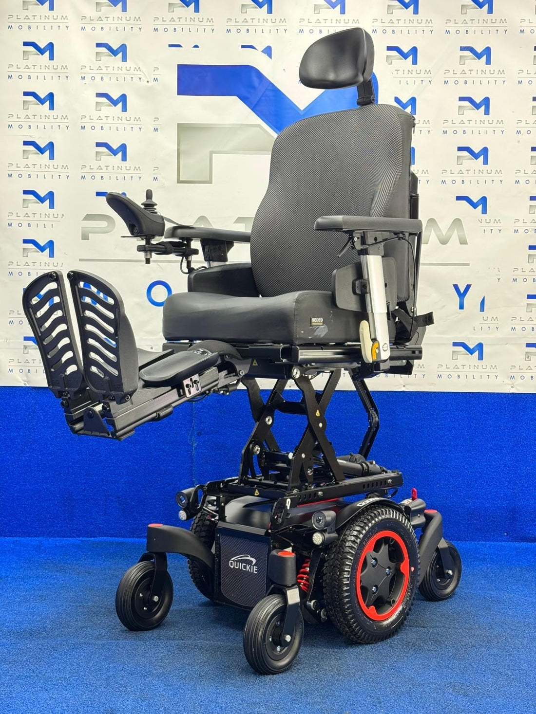 Quickie Q300 M Mini Powerchair 4 mph Riser Electric Wheelchair by Sunrise (1811)