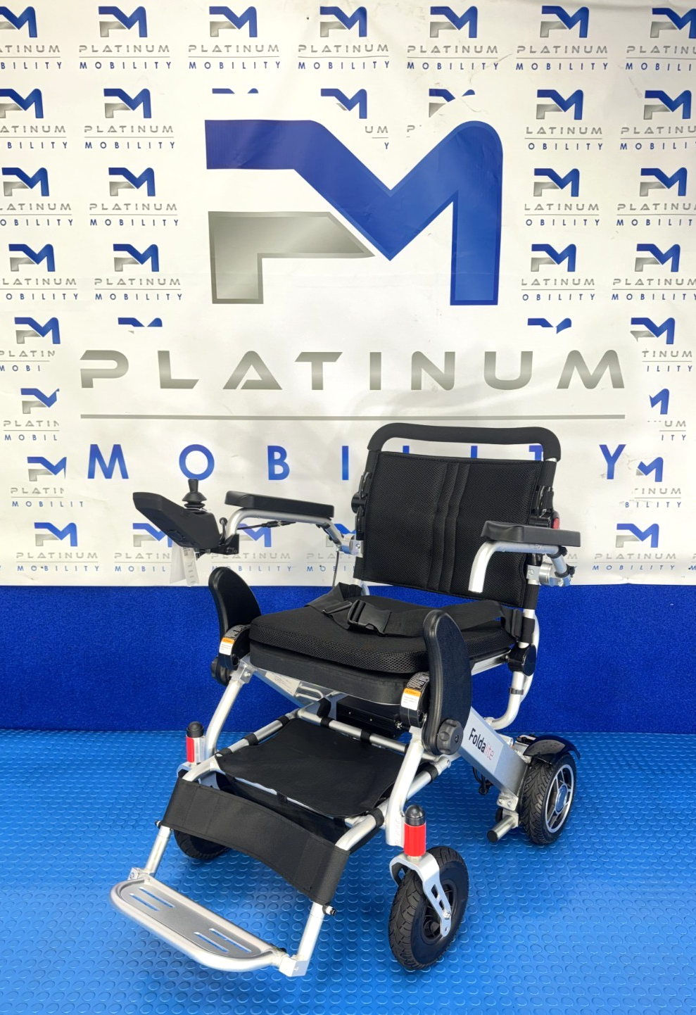 Motion Foldalite Folding Wheelchair 4Mph New Open Box 2722