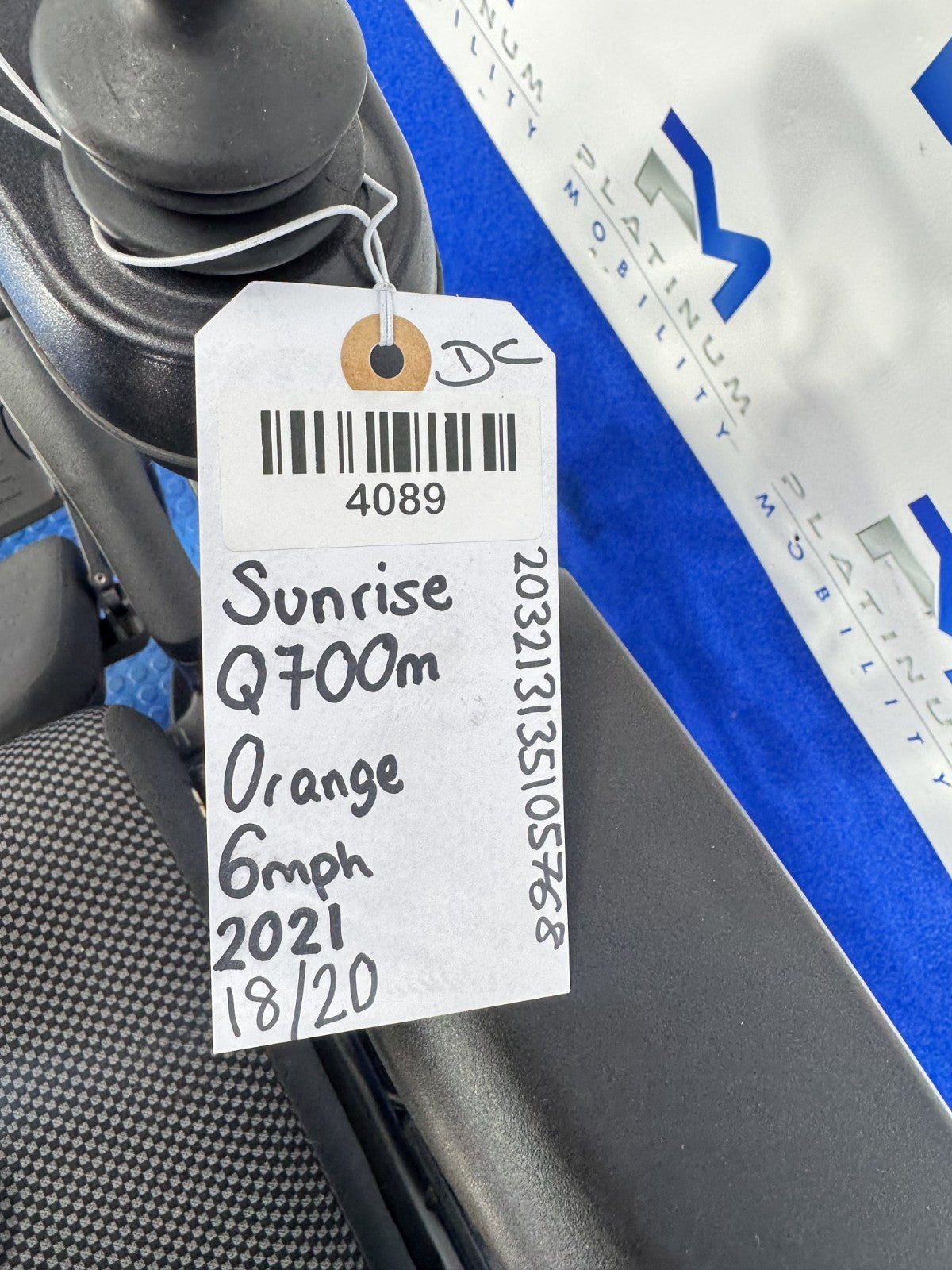 Sunrise Quickie Q700M Powerchair  Hydraulic Legs 6mph 4089