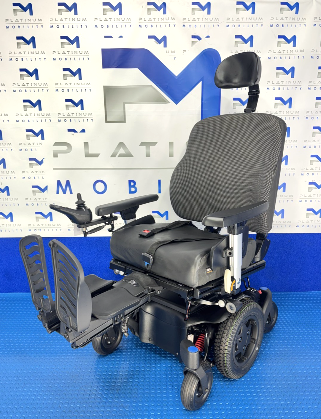 SUNRISE Q500M 6MPH Electric Powerchair ELECTRIC LEGS, RECLINE, RISER, TILT 4012